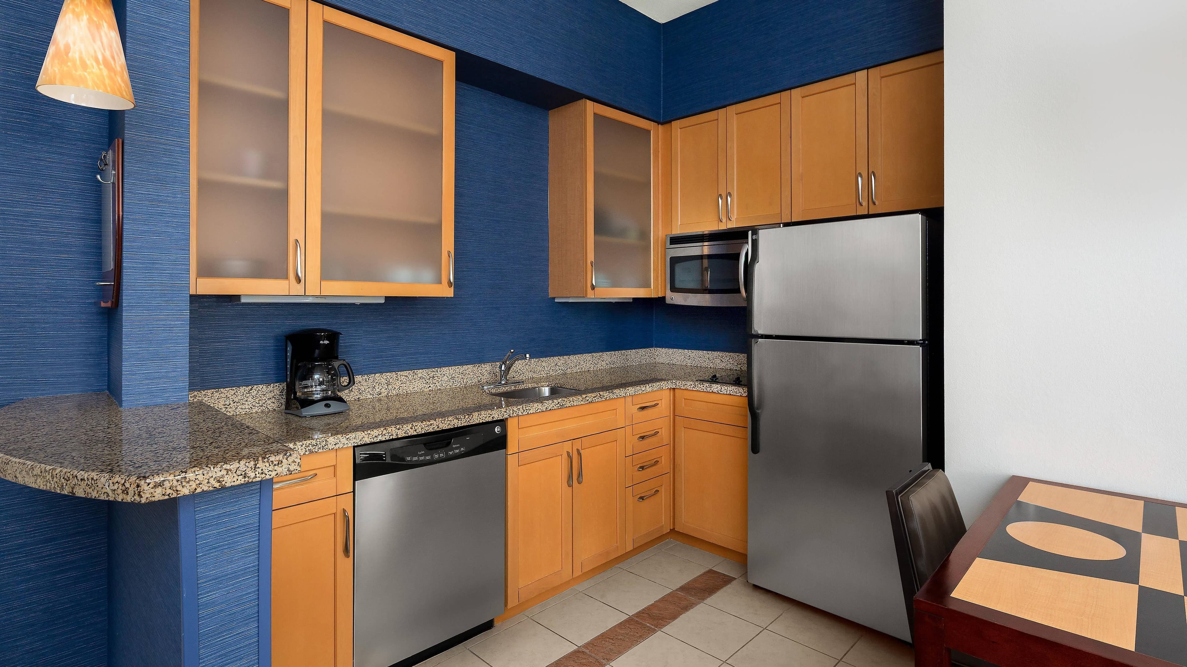 1 Bedroom Suite - Image 2