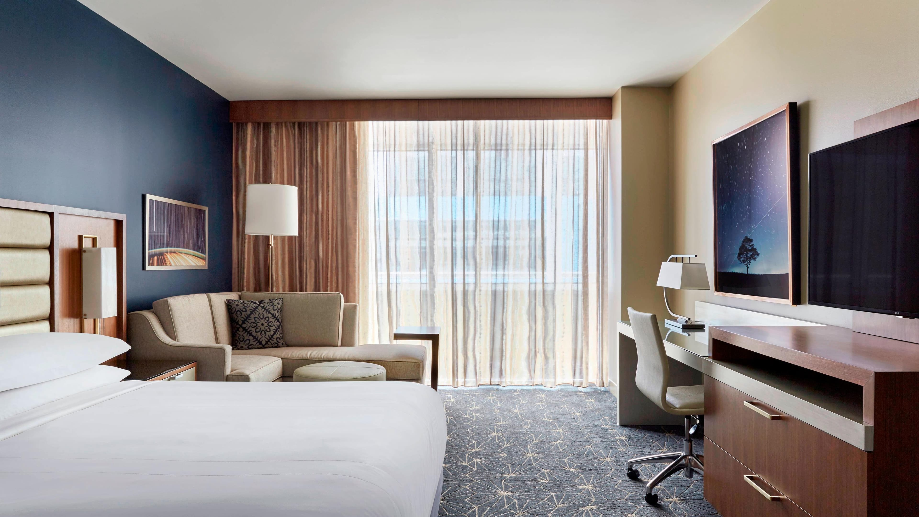 1 King Bed - Image 2