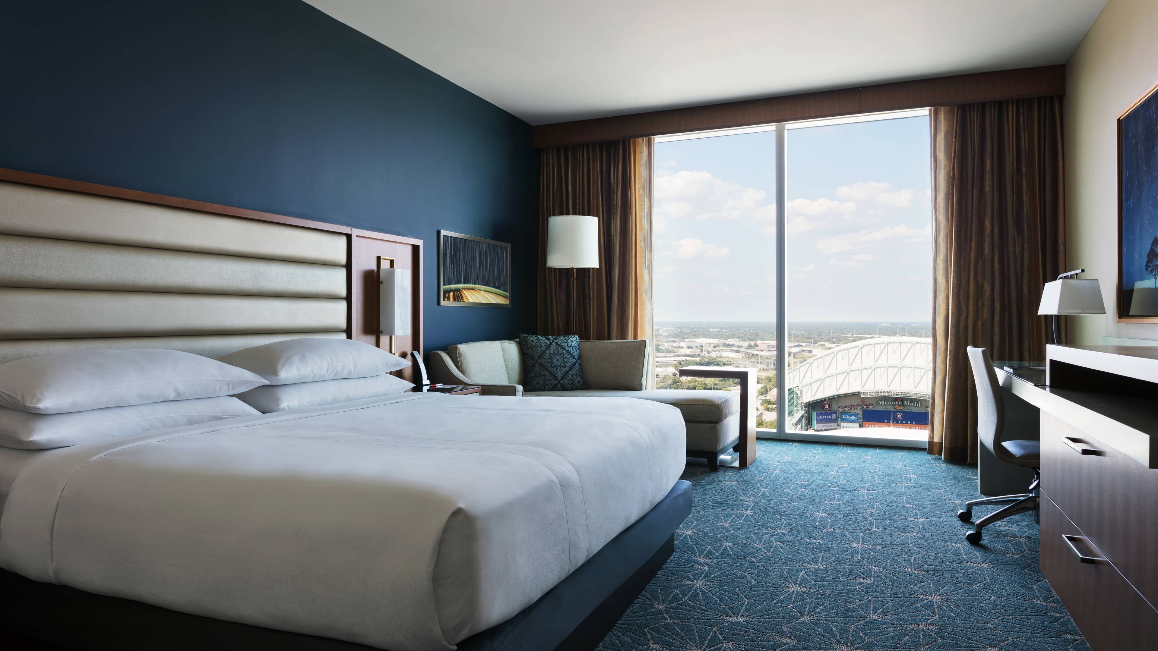 1 King Bed - Image 1