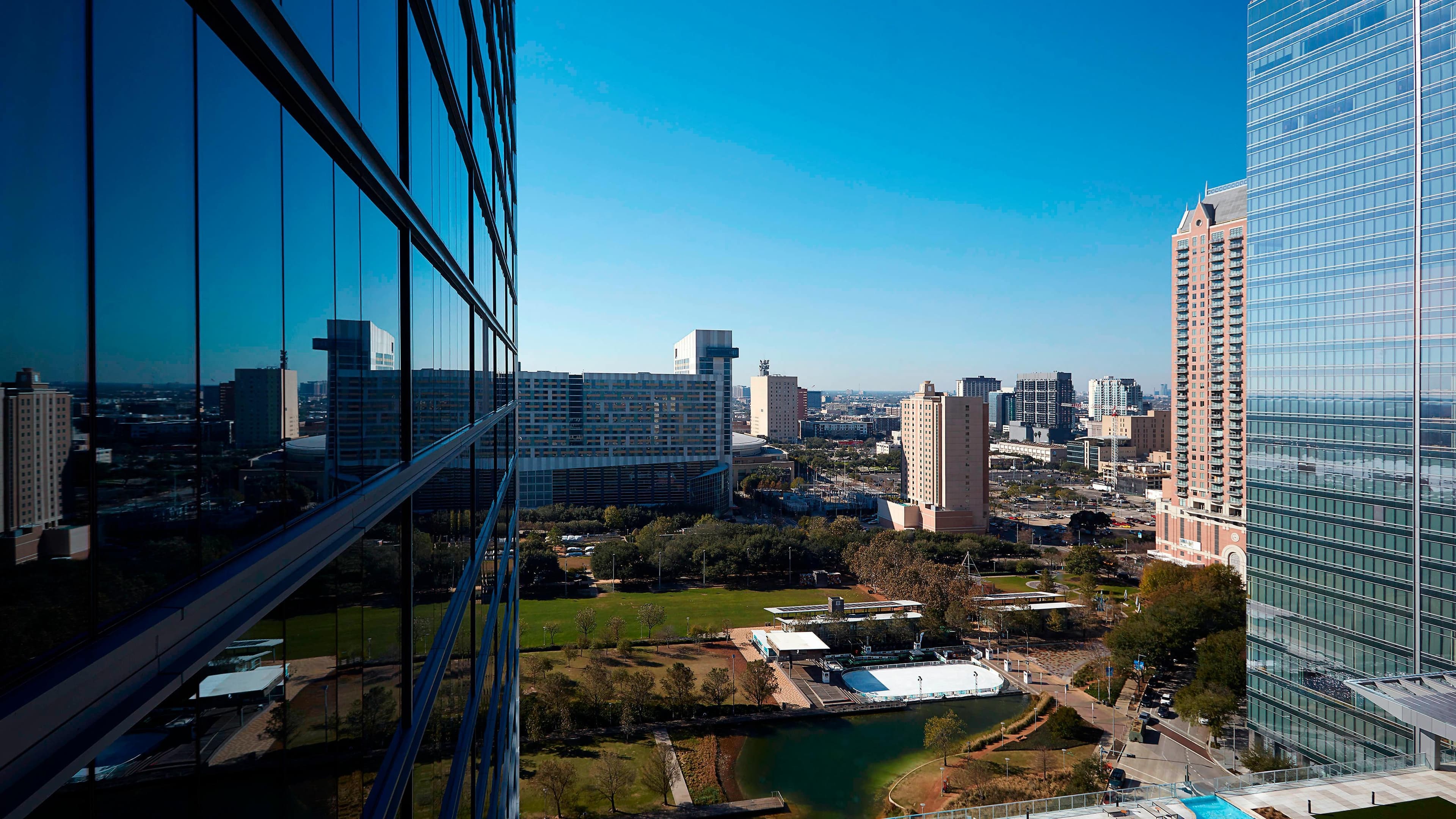 1 King Bed - Image 6