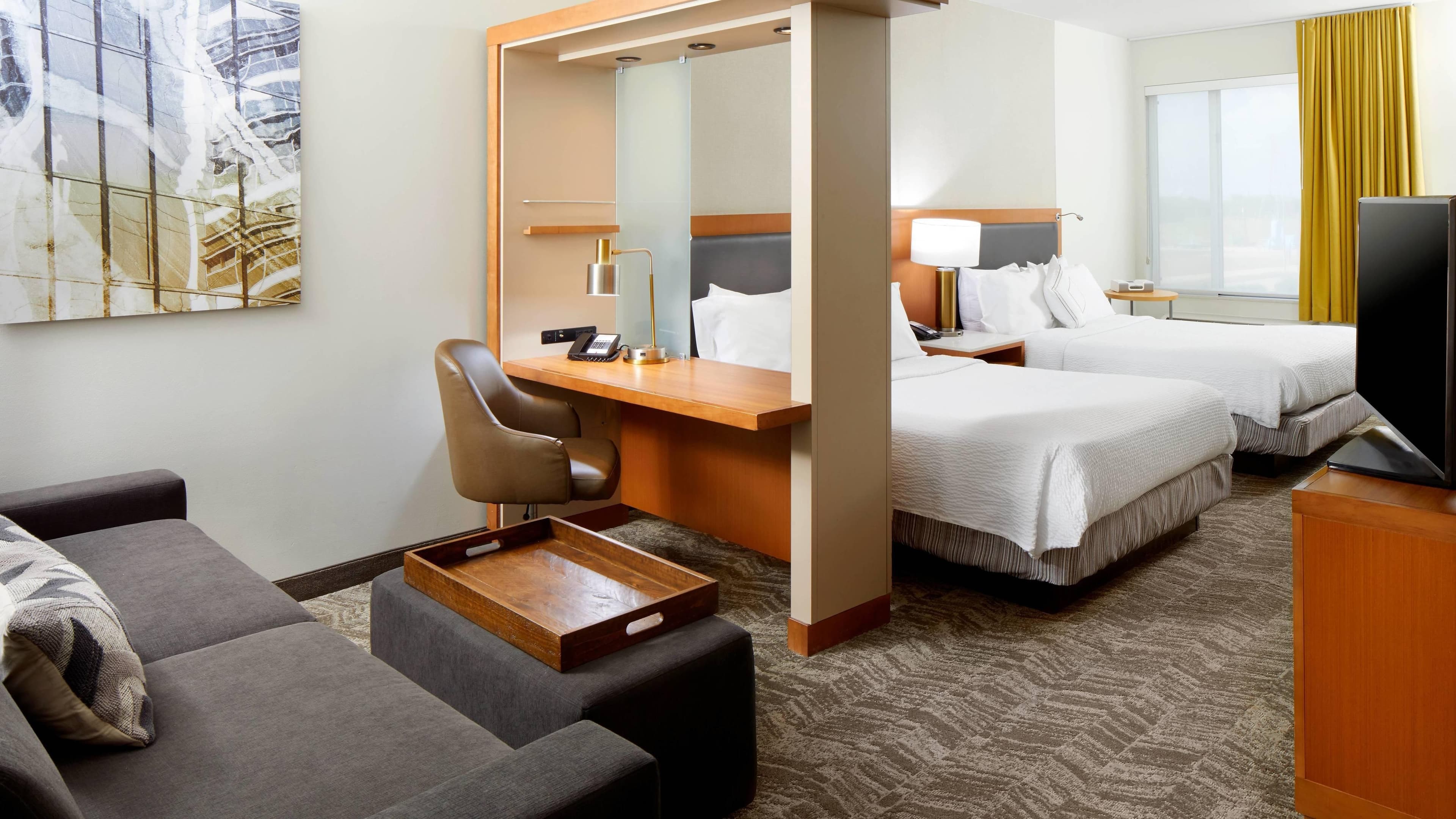 Queen Queen Suite - Image 1