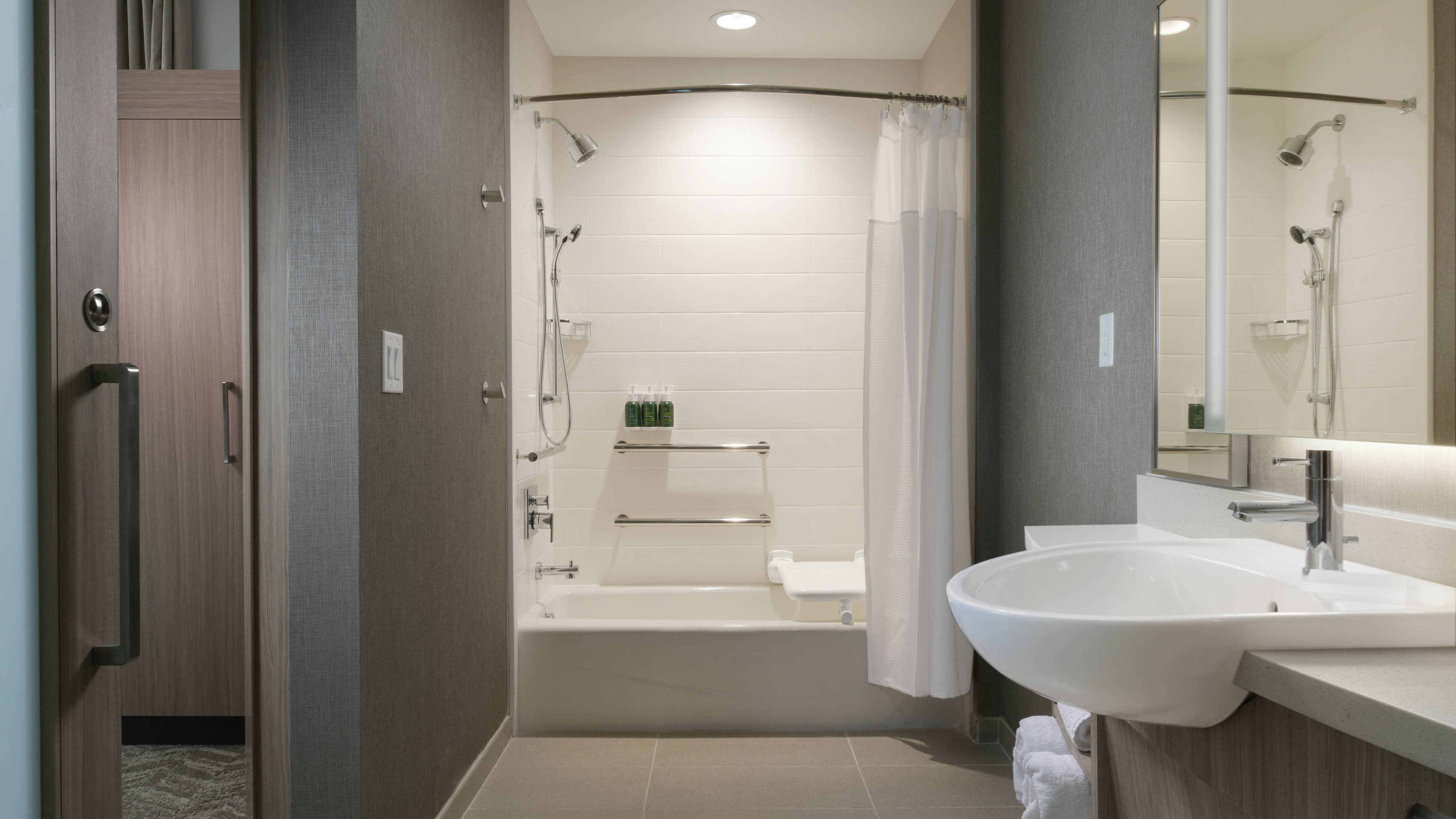 King Suite - Image 7