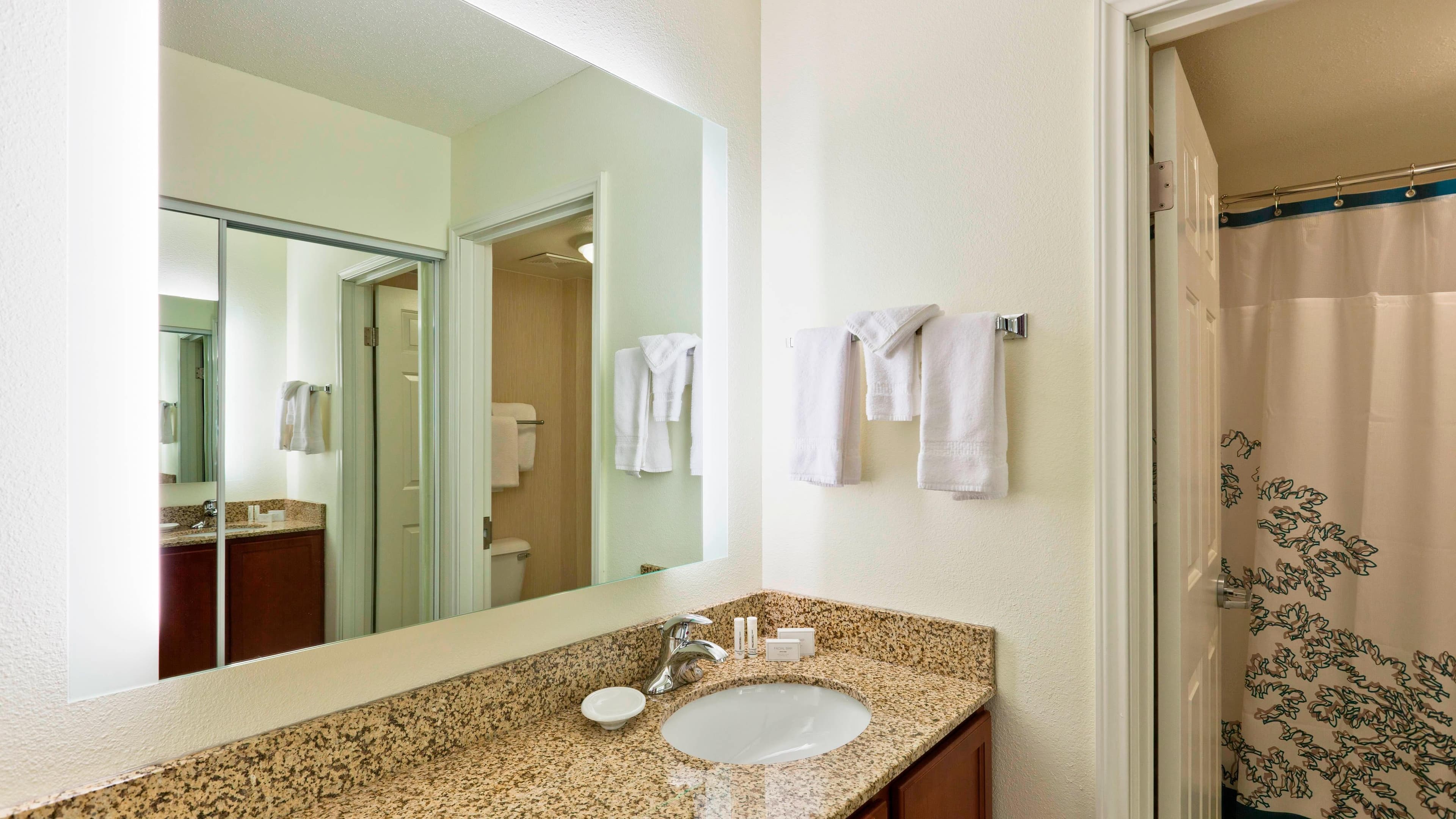 1 Bedroom Suite - Image 3