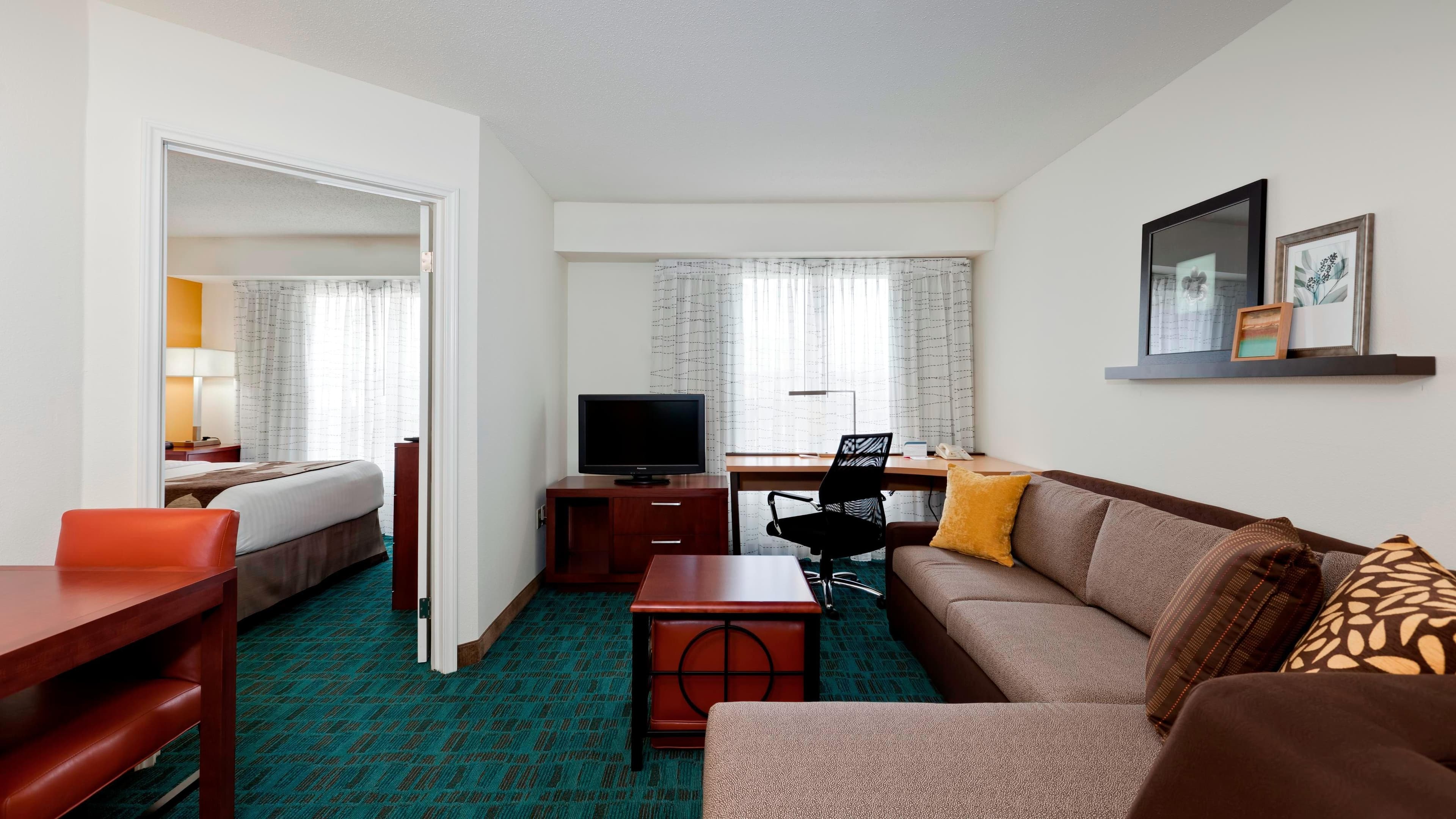 1 Bedroom Suite - Image 1