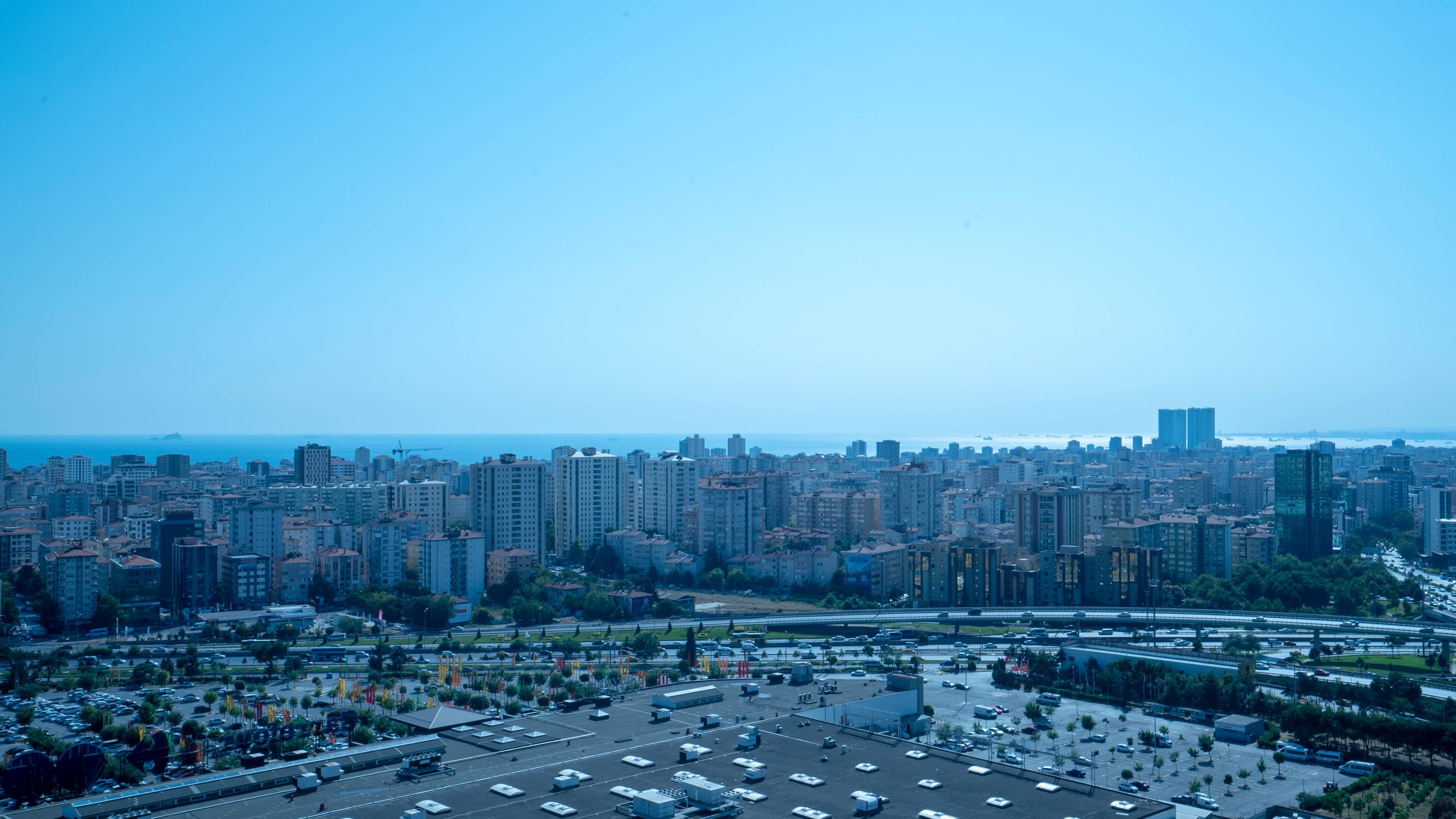 Deluxe with 1 king bed - Image 2