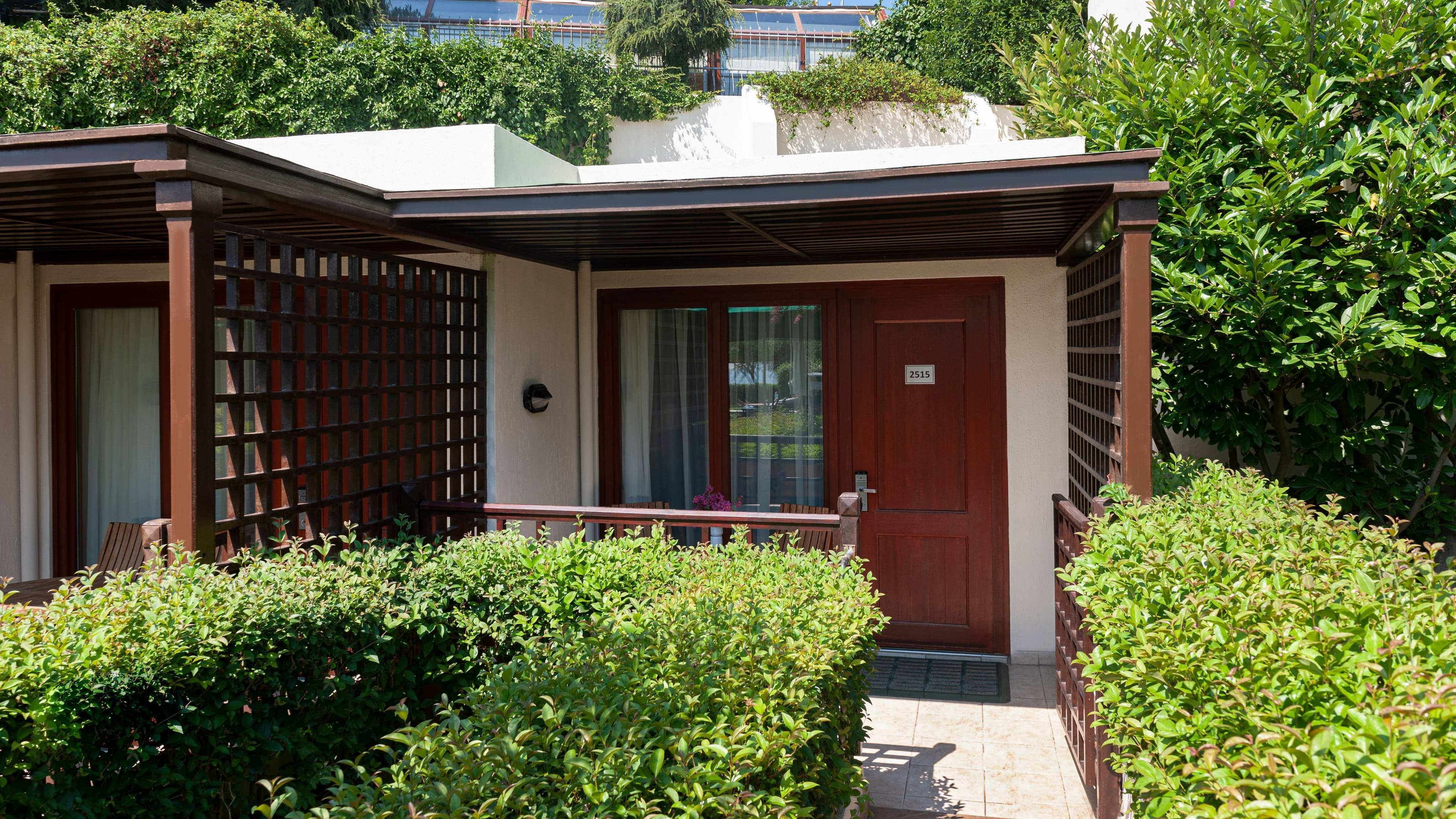 Garden Room 1 King Bed - Image 2