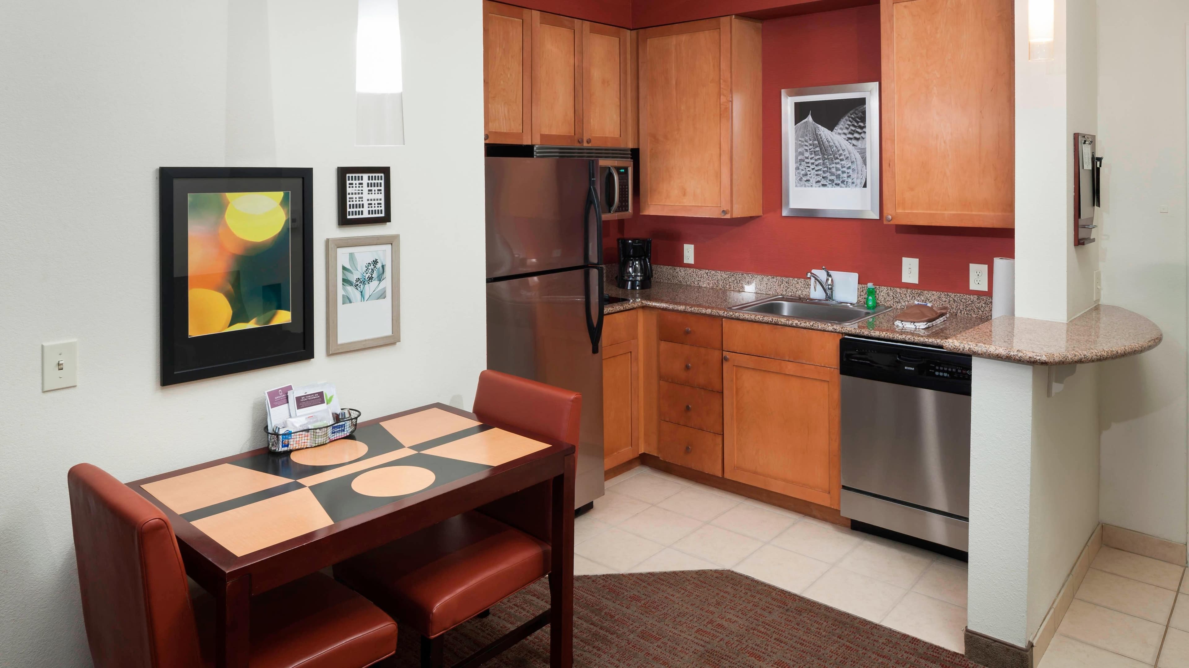 1 Bedroom Suite - Image 3