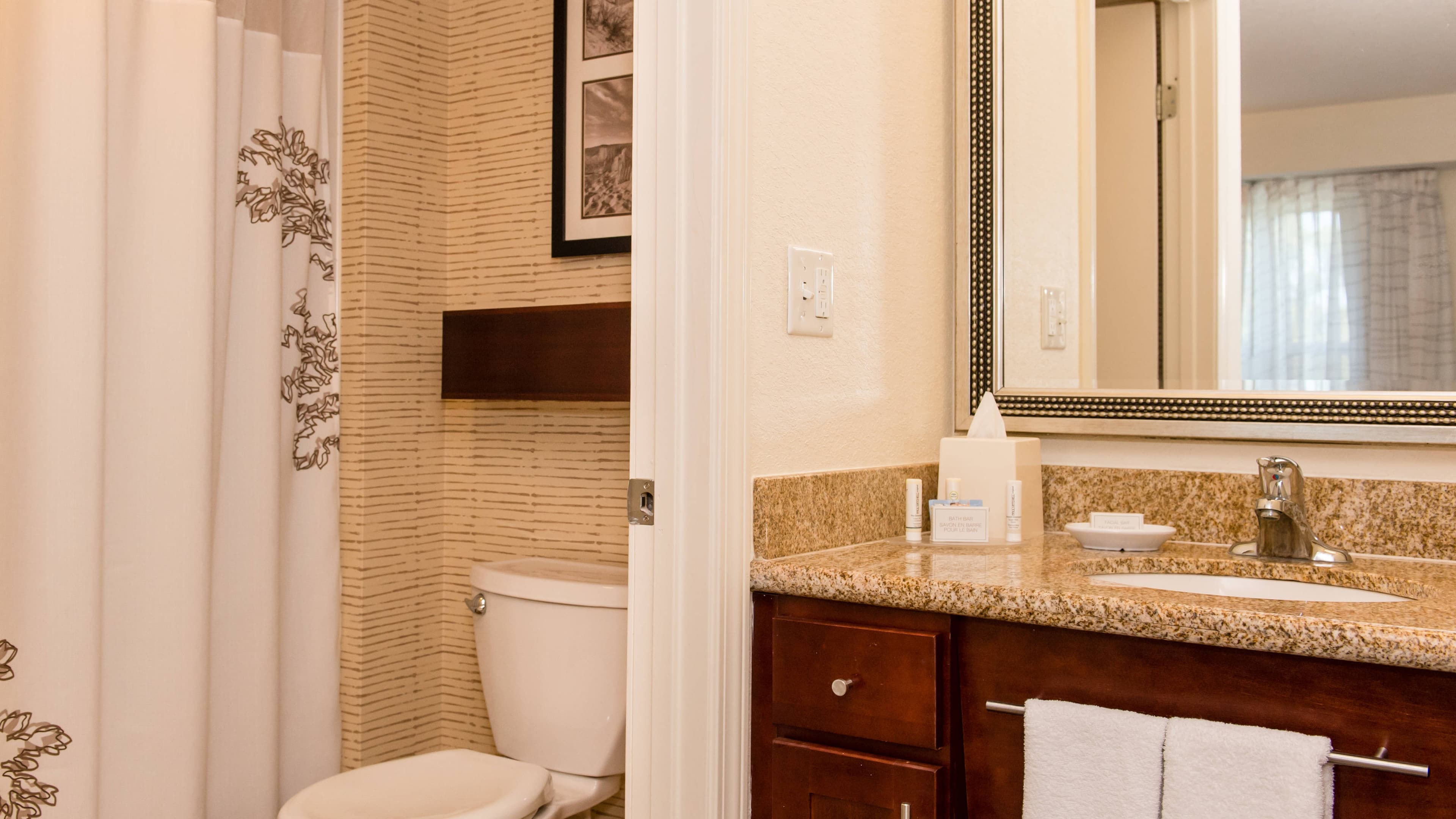 1 Bedroom Suite - Image 14