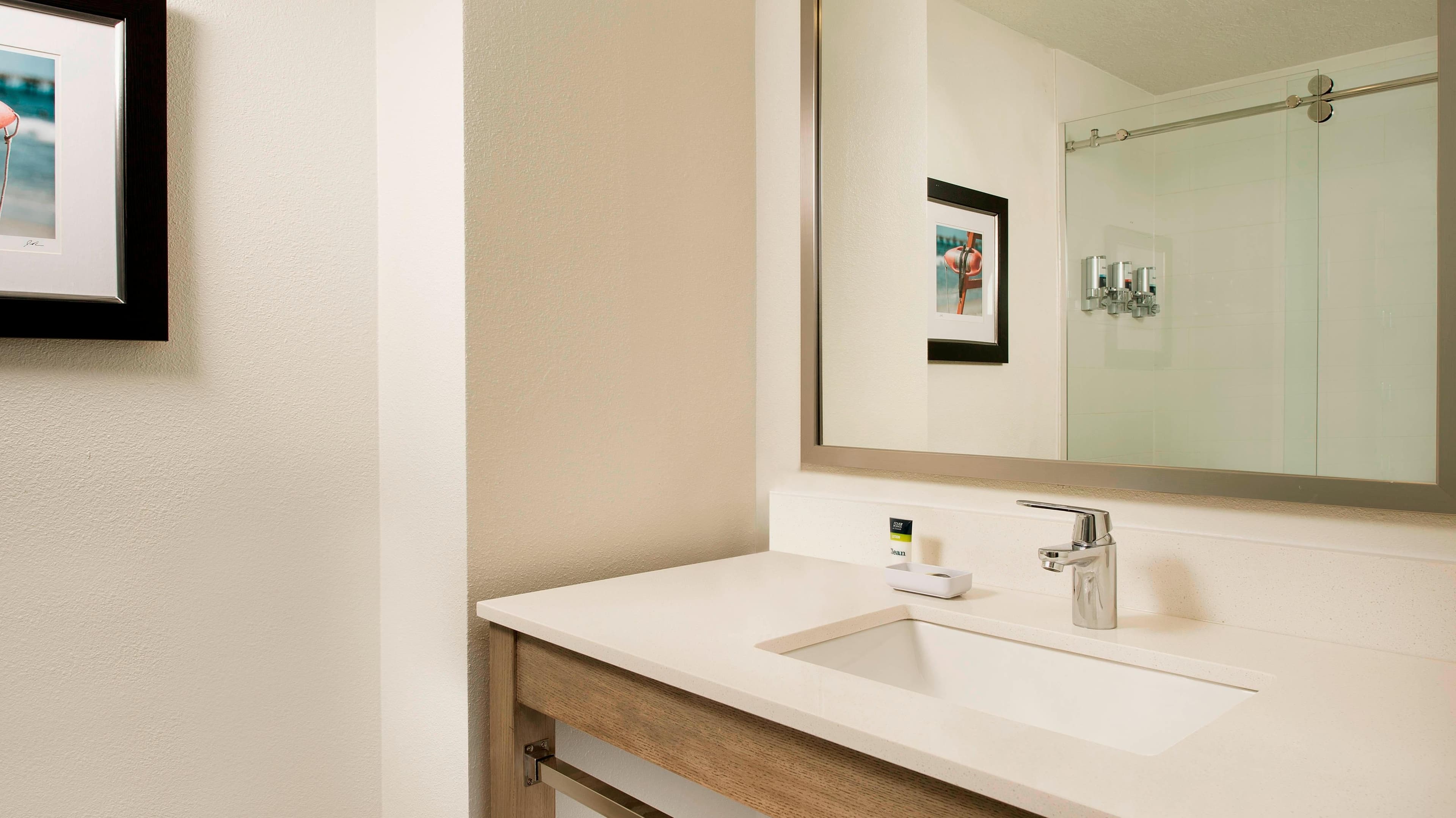 Junior Suite - Image 5