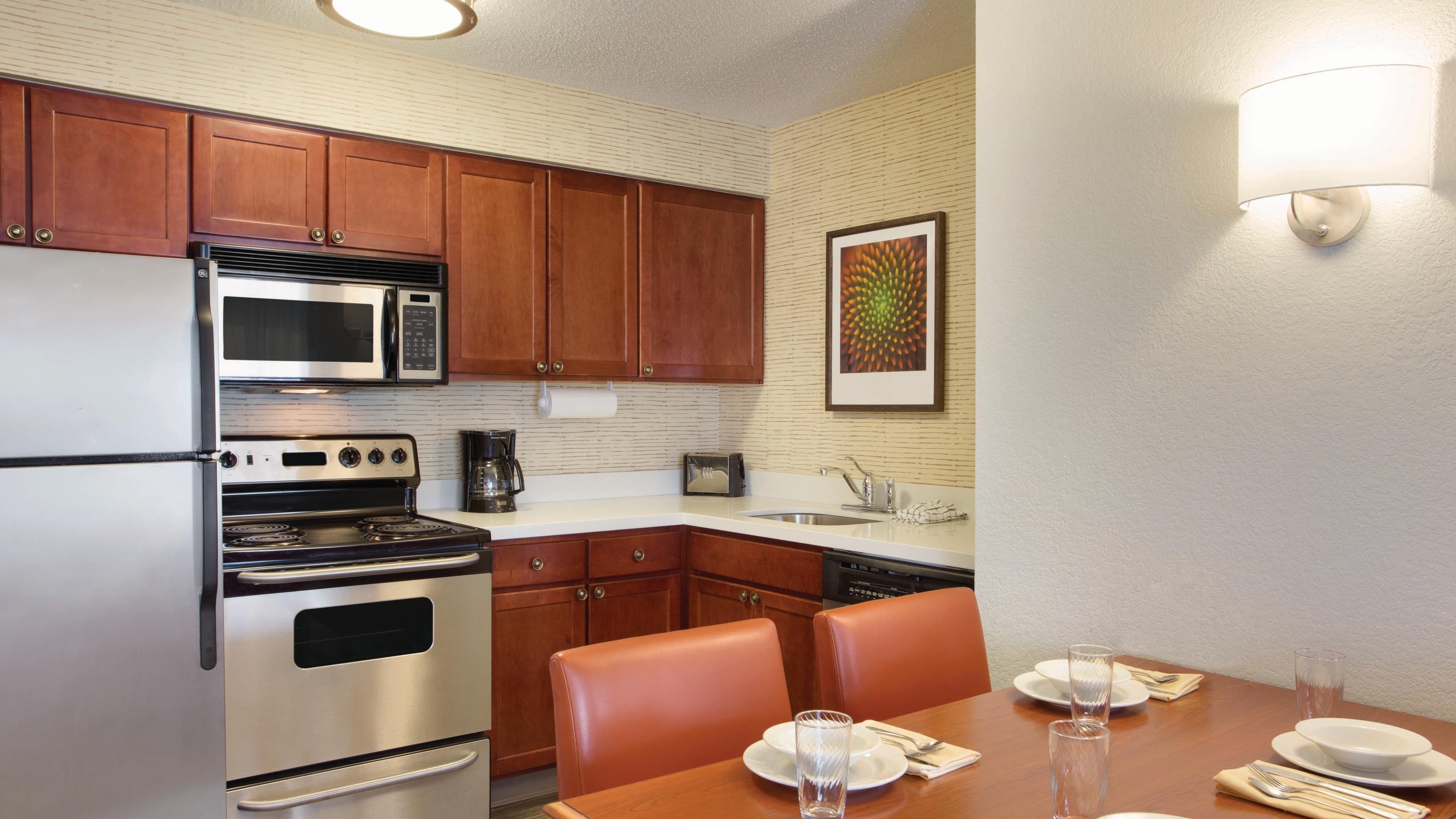 1 Bedroom Suite - Image 3