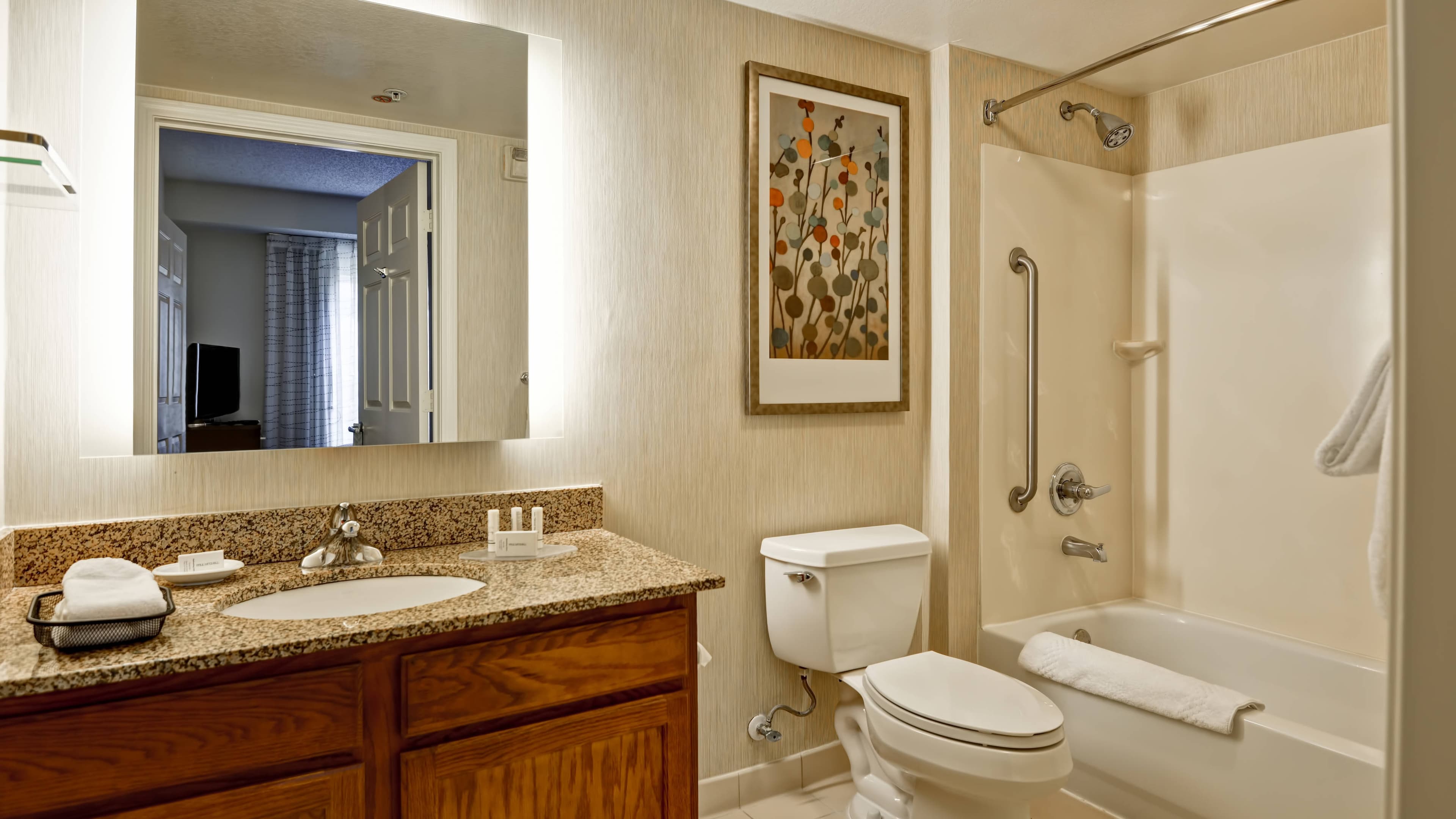 1 Bedroom Suite - Image 4