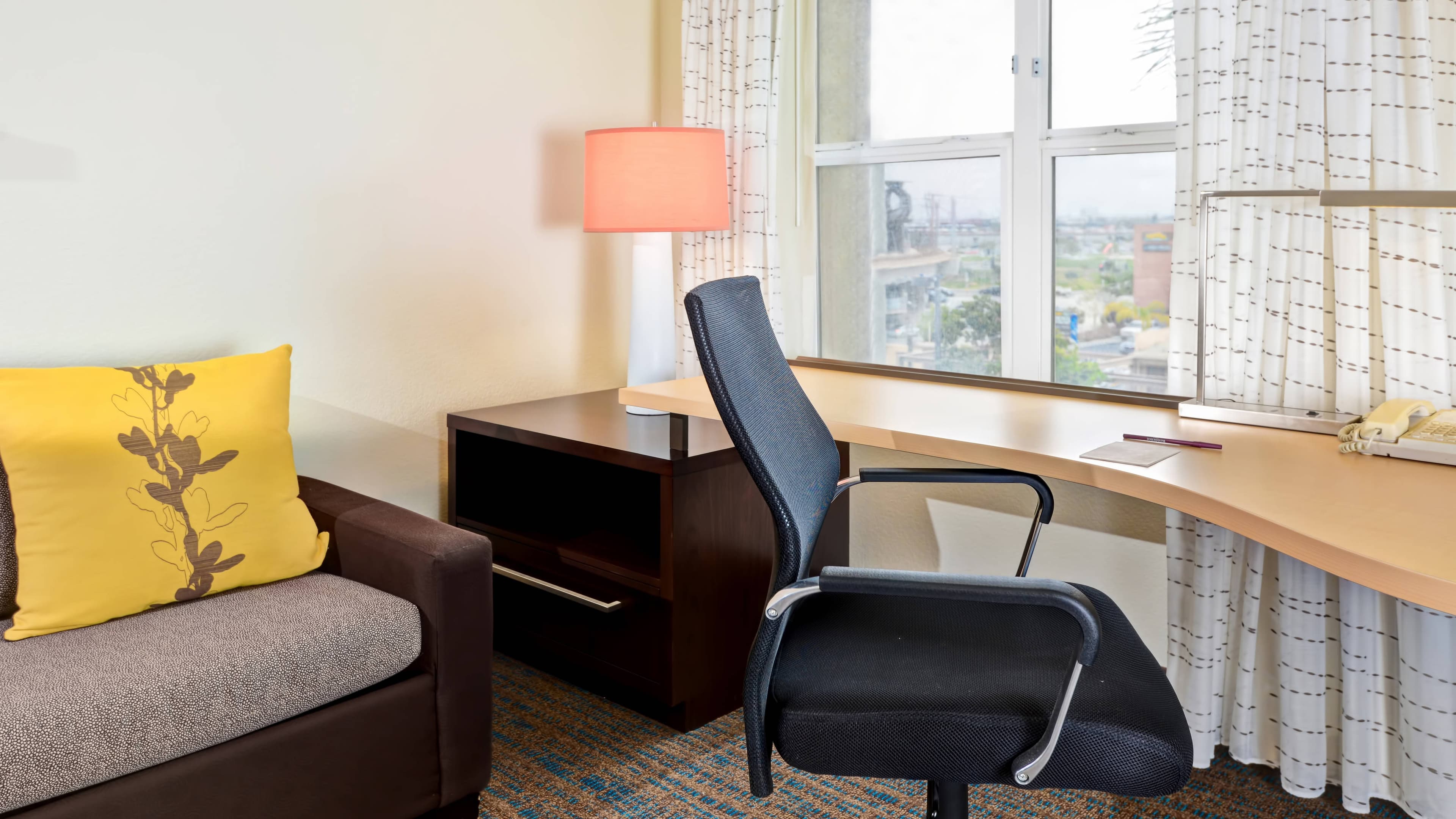 1 Bedroom Suite - Image 2