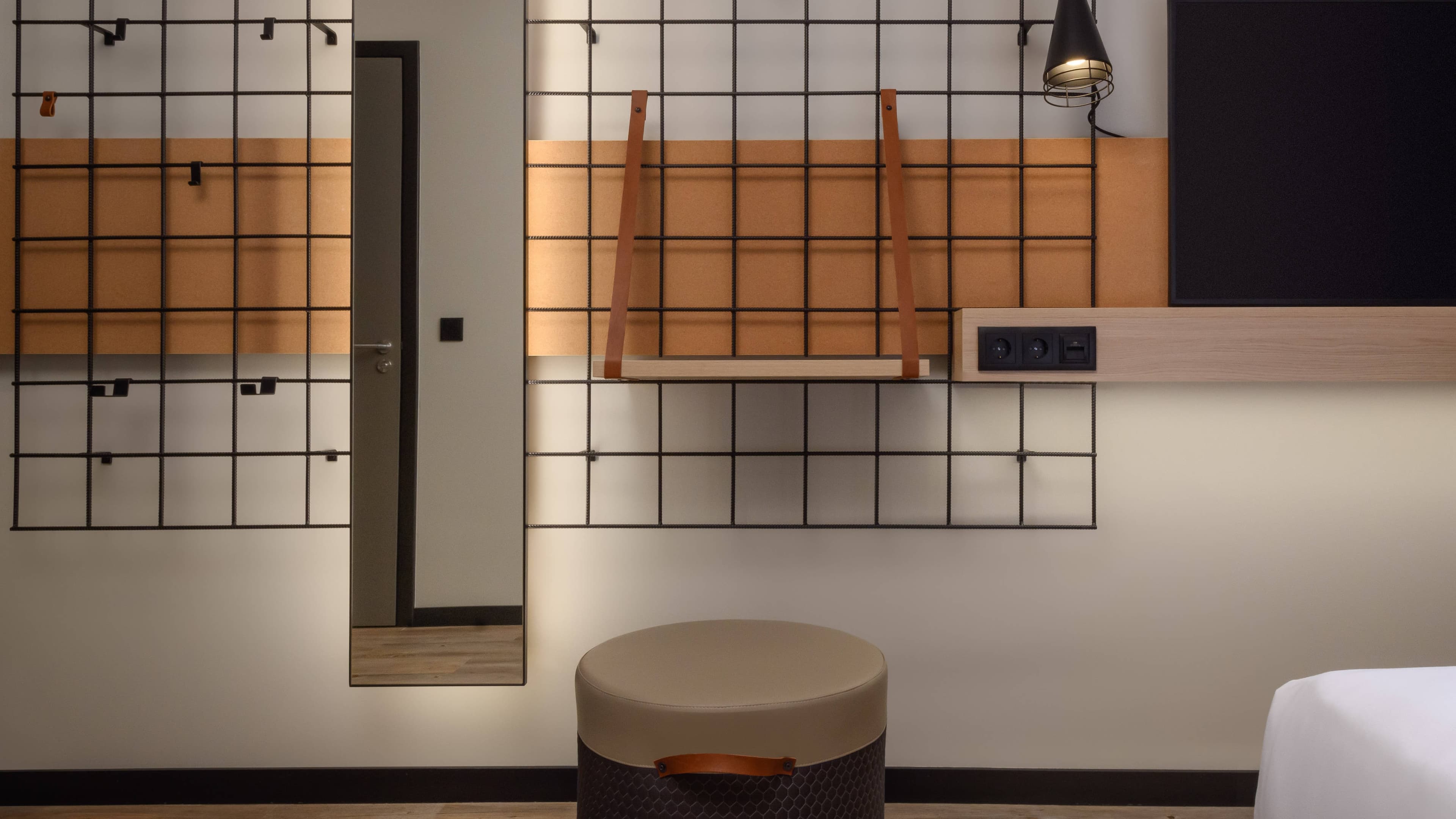 Moxy Sleeper - Image 2