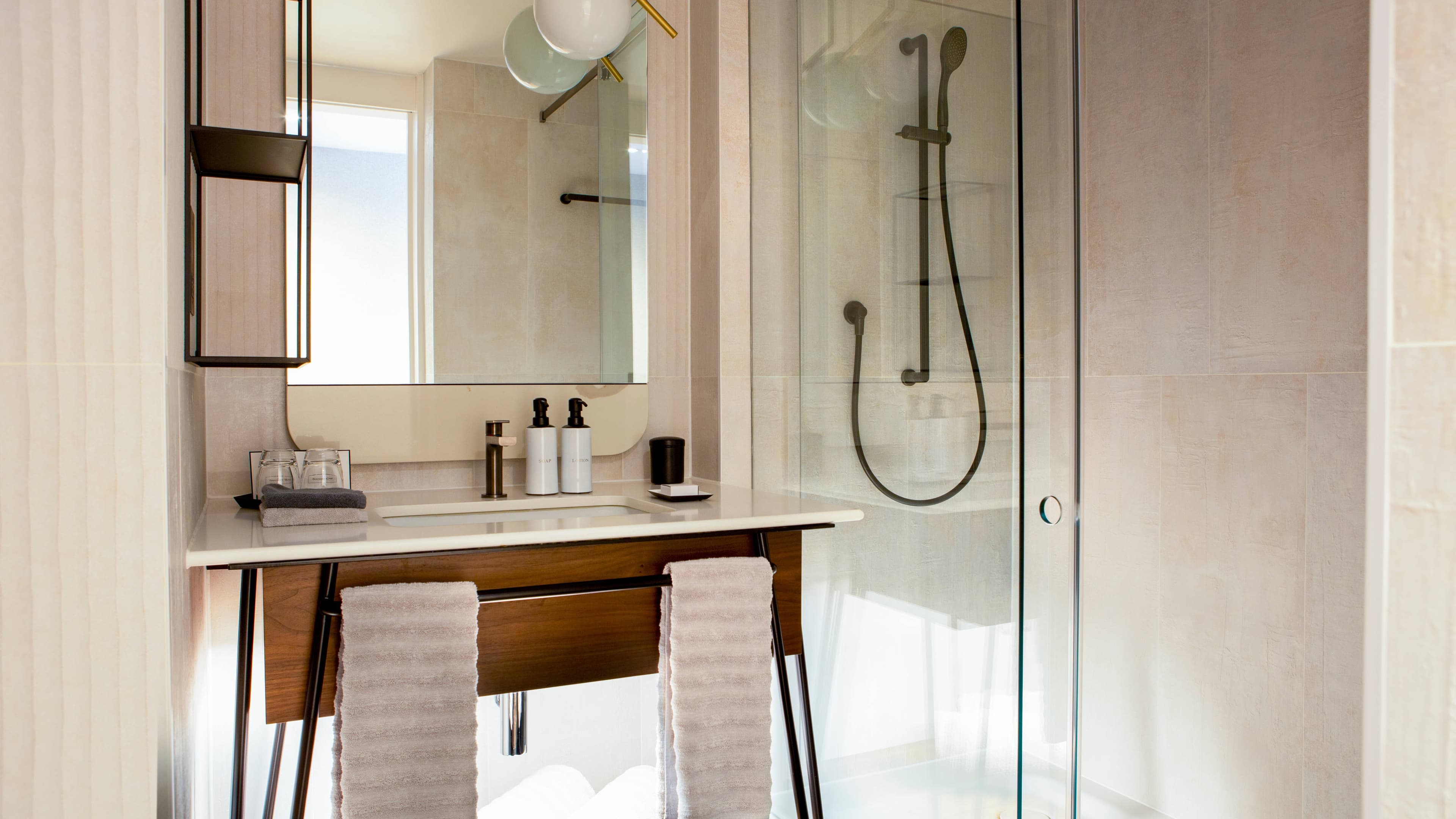 Modest Collection - Image 7