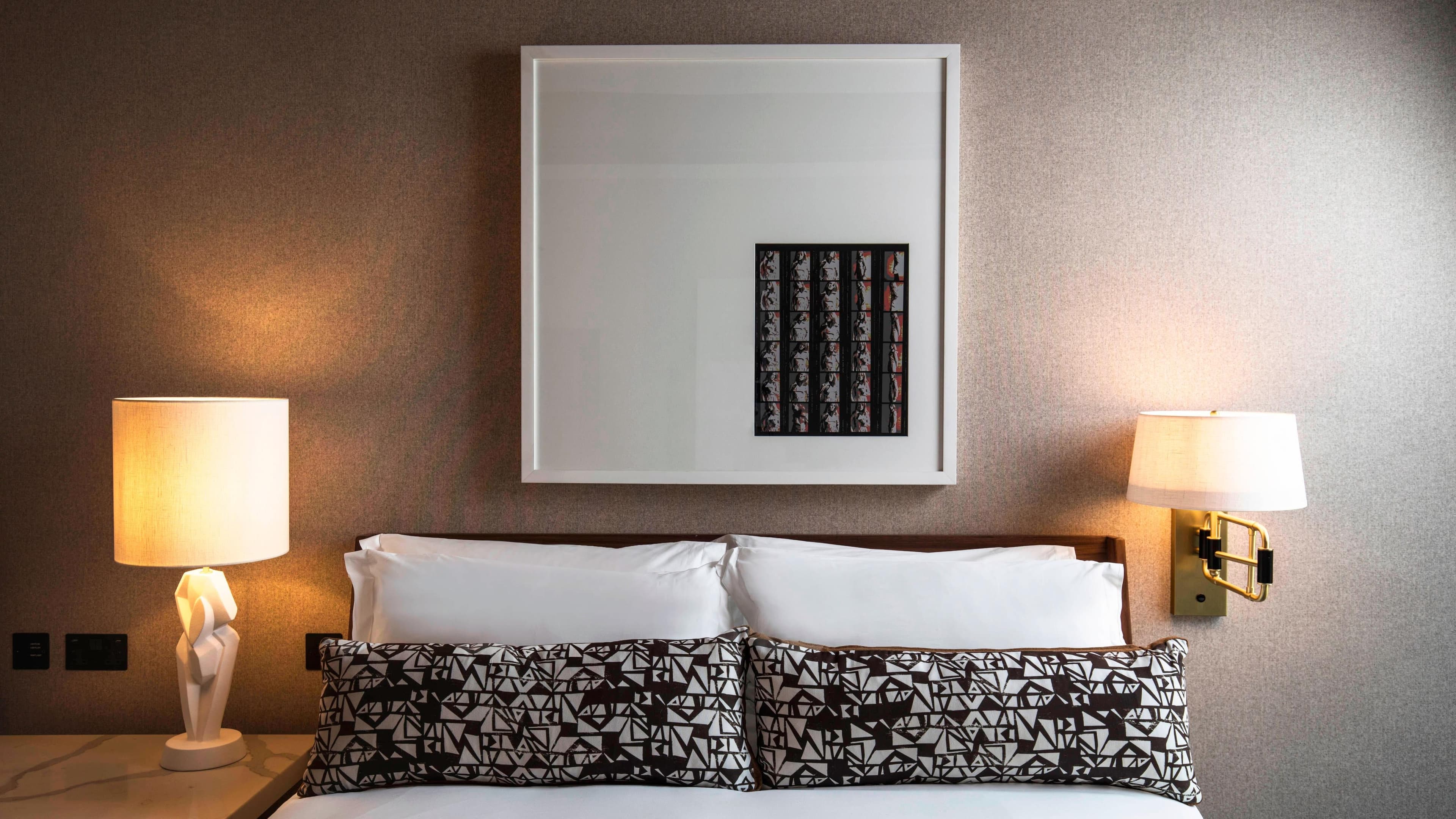 Modest Collection - Image 2