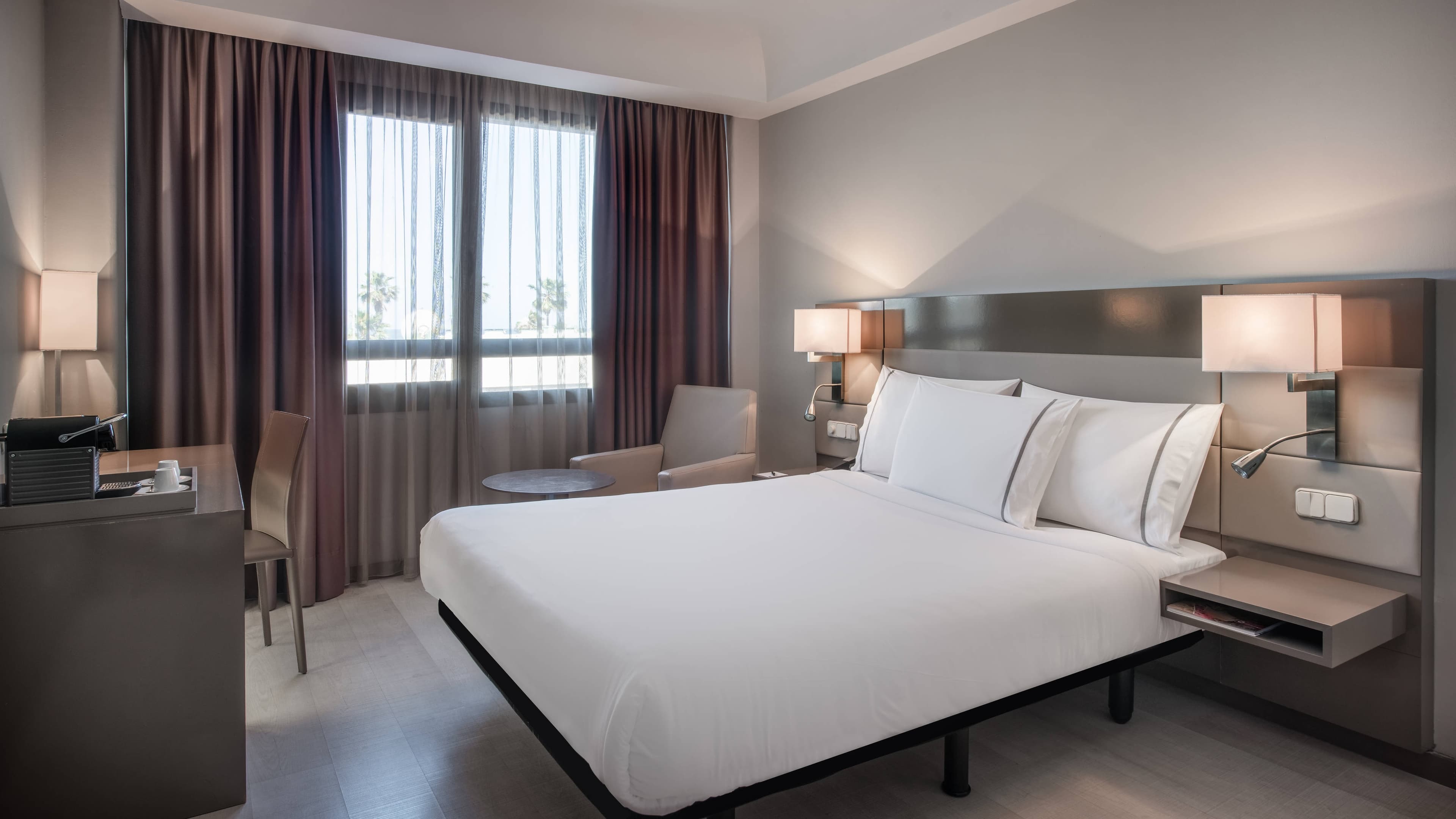 Standard Queen - Image 1