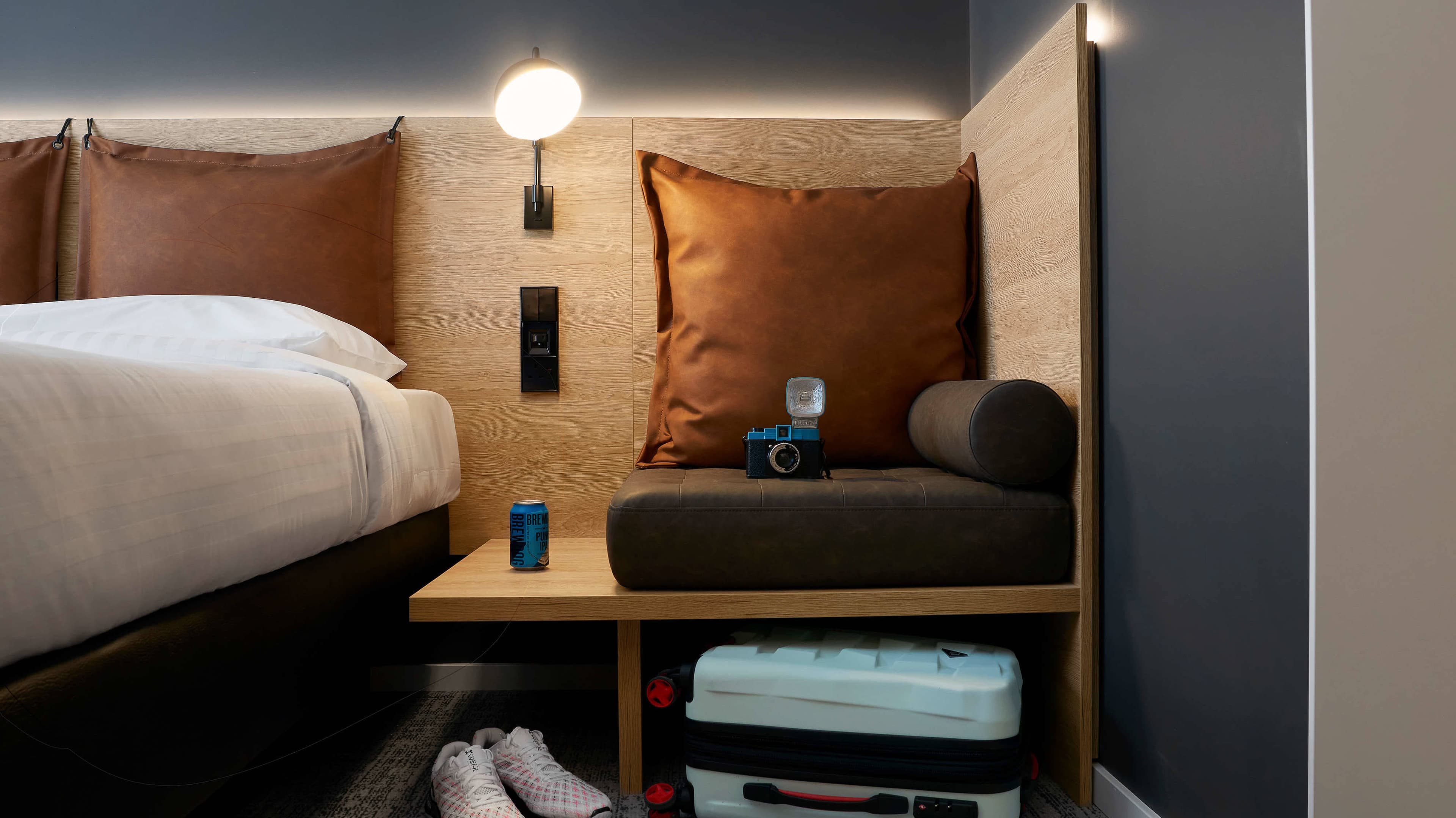 Moxy Queen Sleeper - Image 3