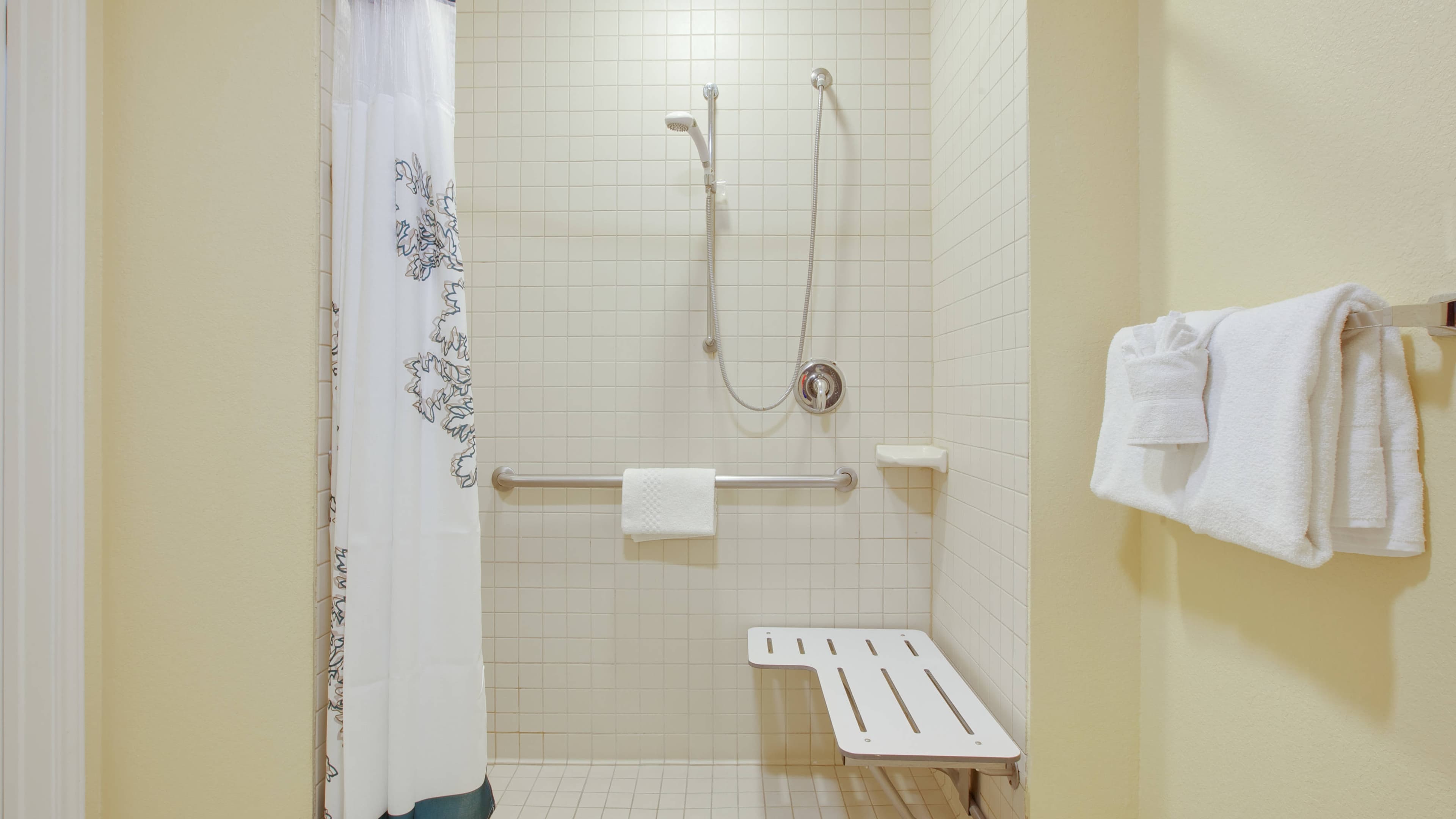 King Studio Suite - Image 6