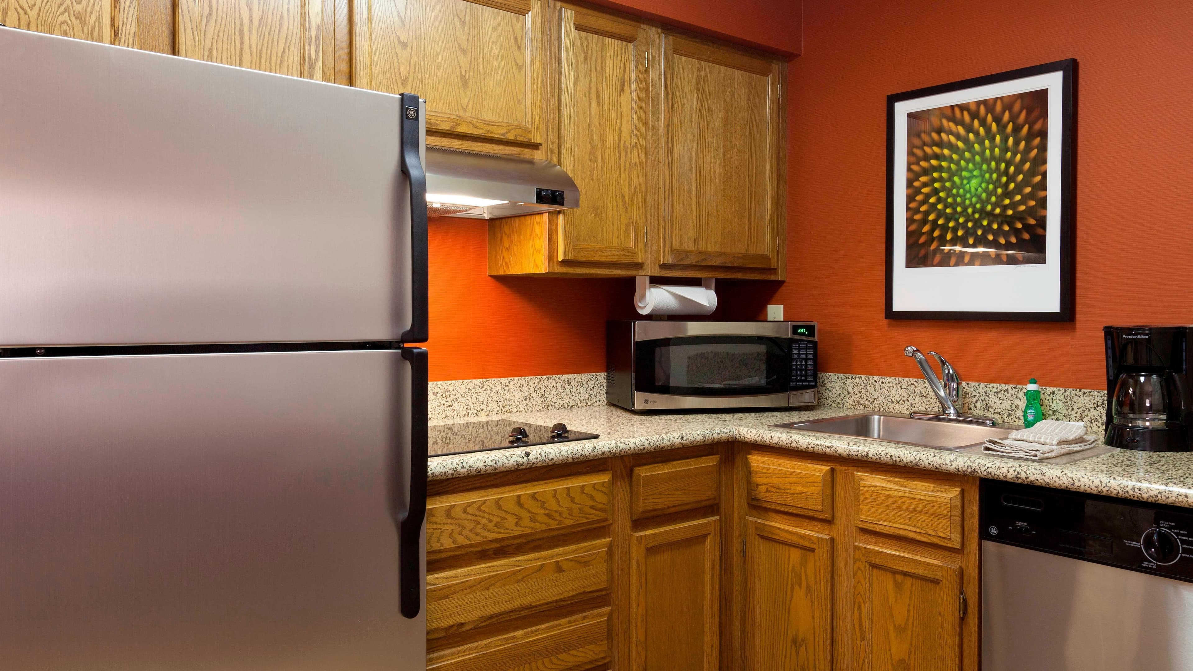 1 Bedroom 2 room Suite - Image 2