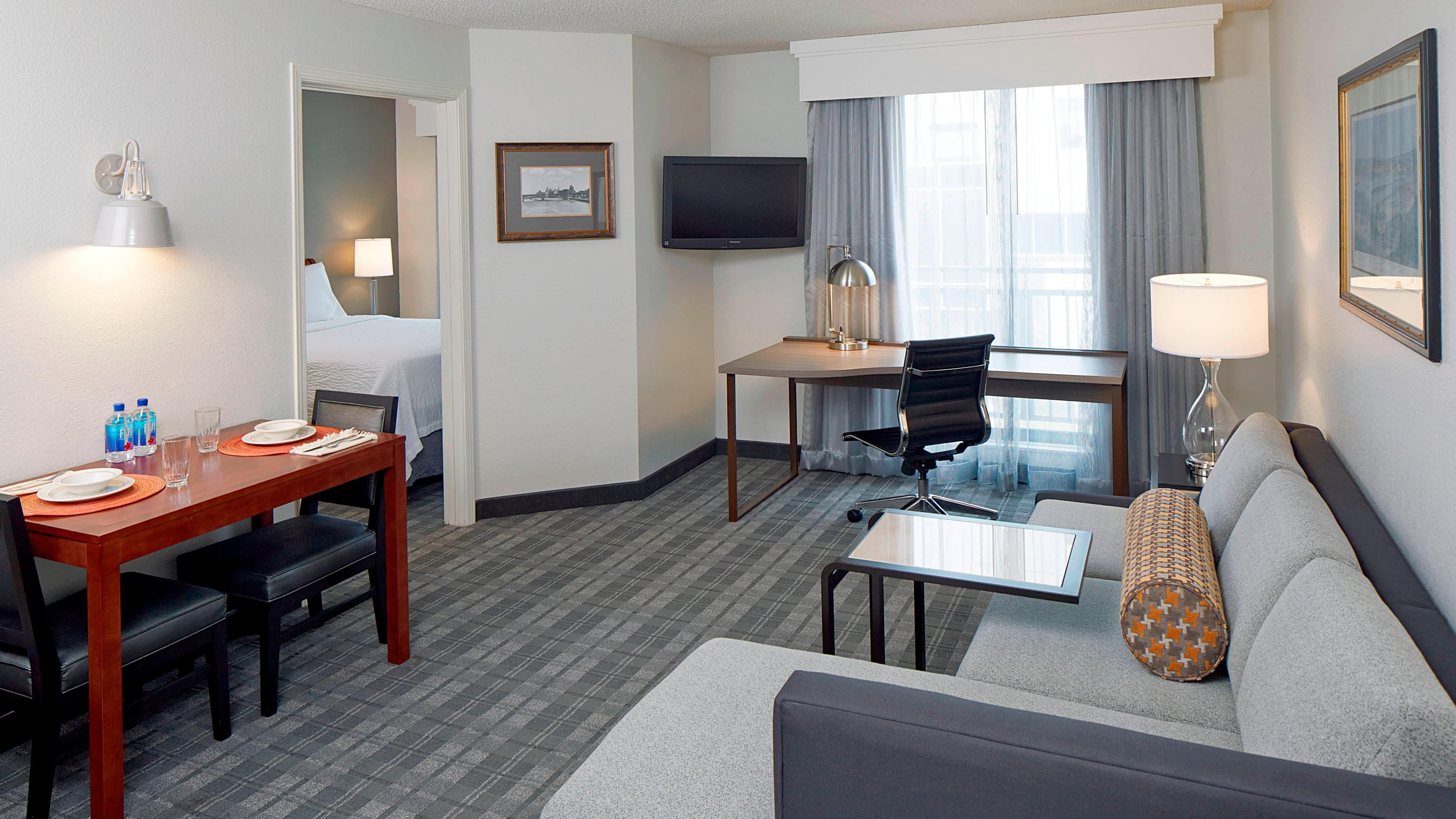 1 Bedroom Suite - Image 1