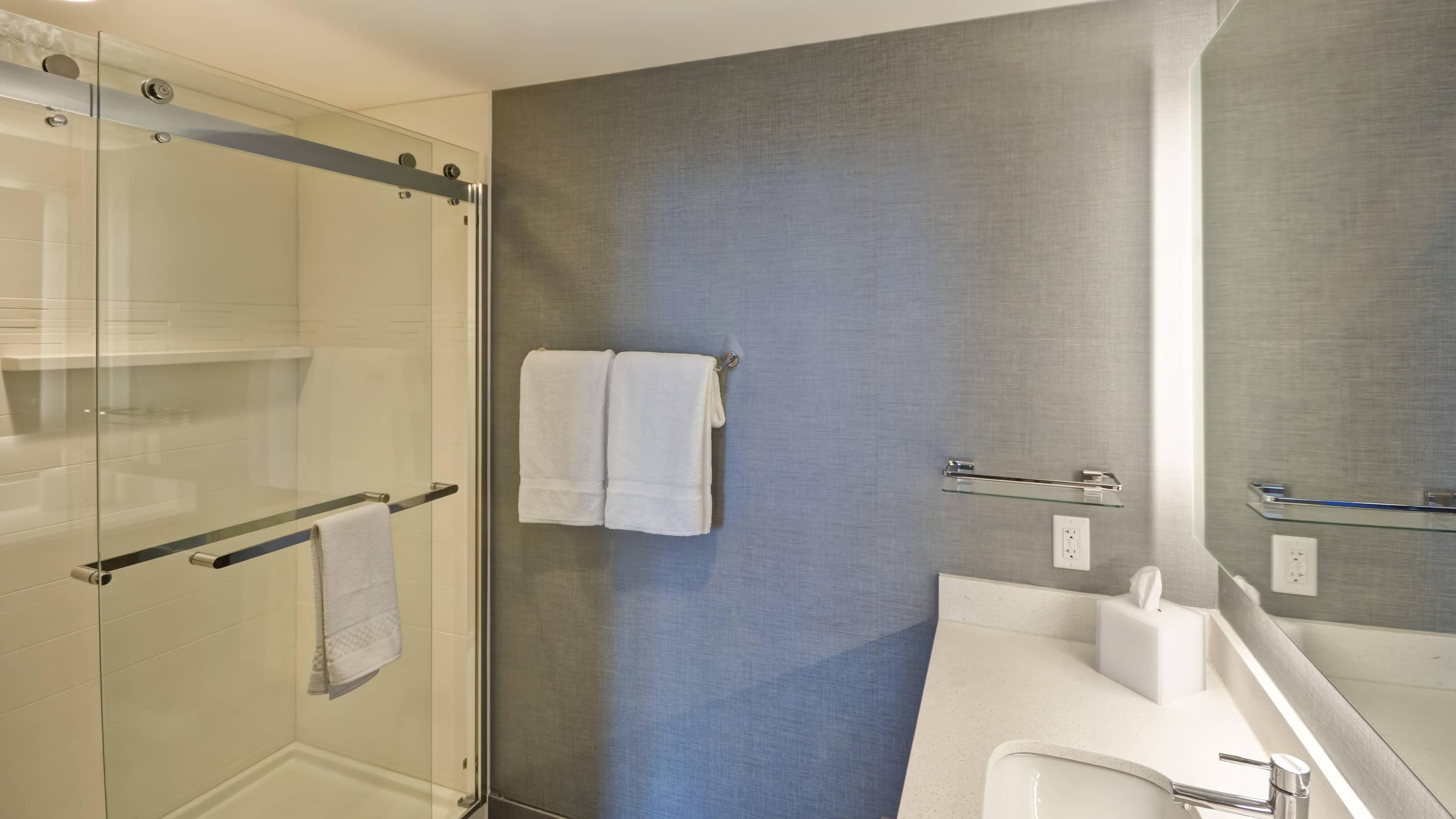 Spacious Suites - Image 8