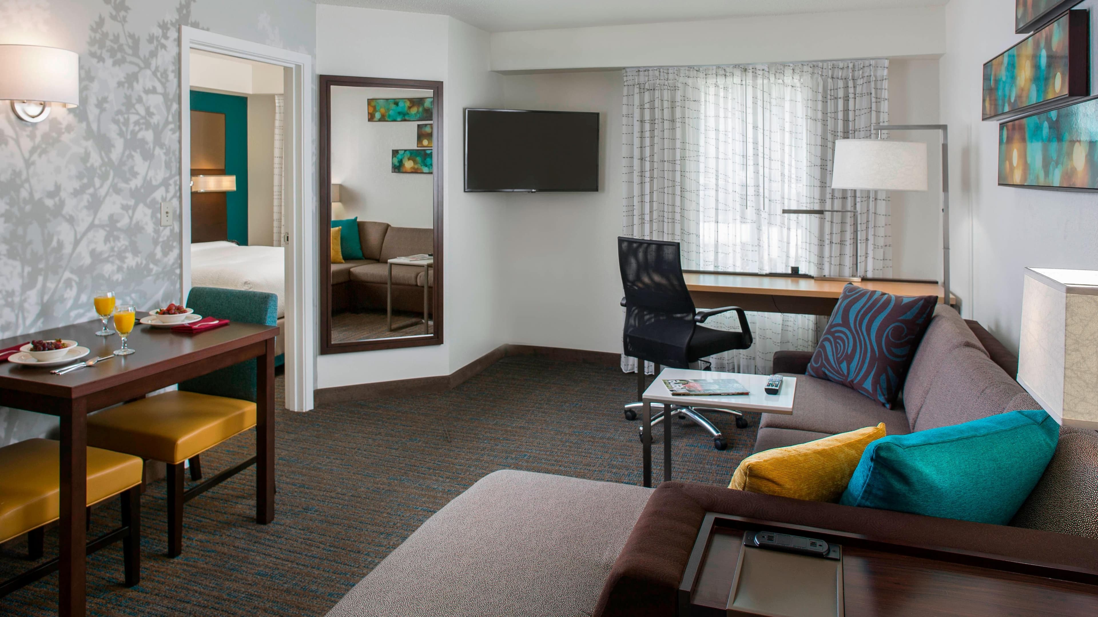 1 Bedroom Suite - Image 1