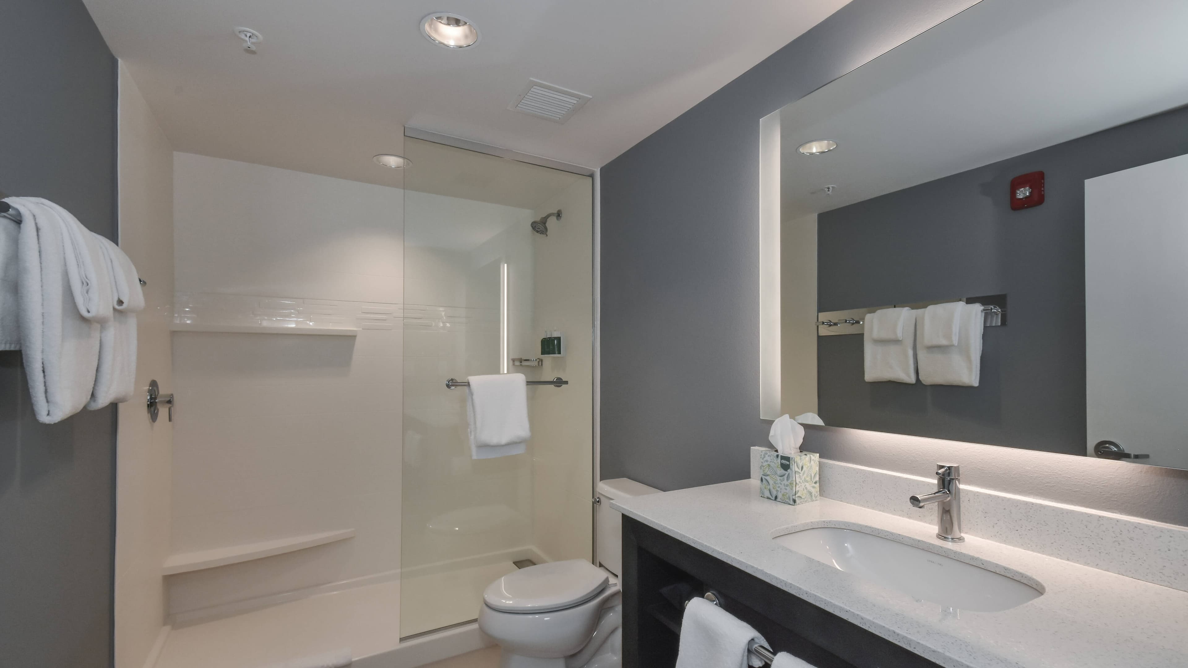 Double Queen Studio Suite - Image 4