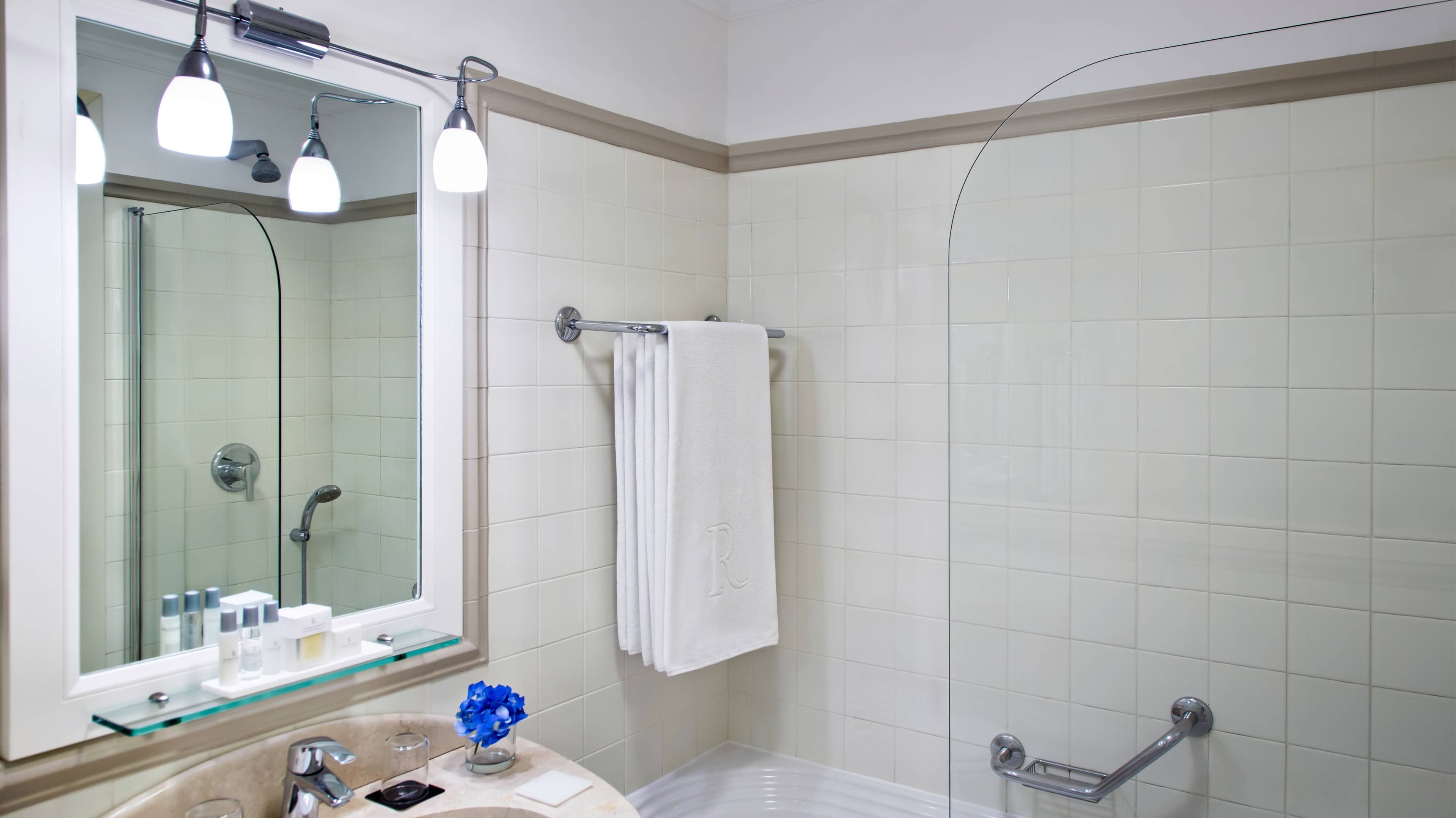 Deluxe King - Image 3