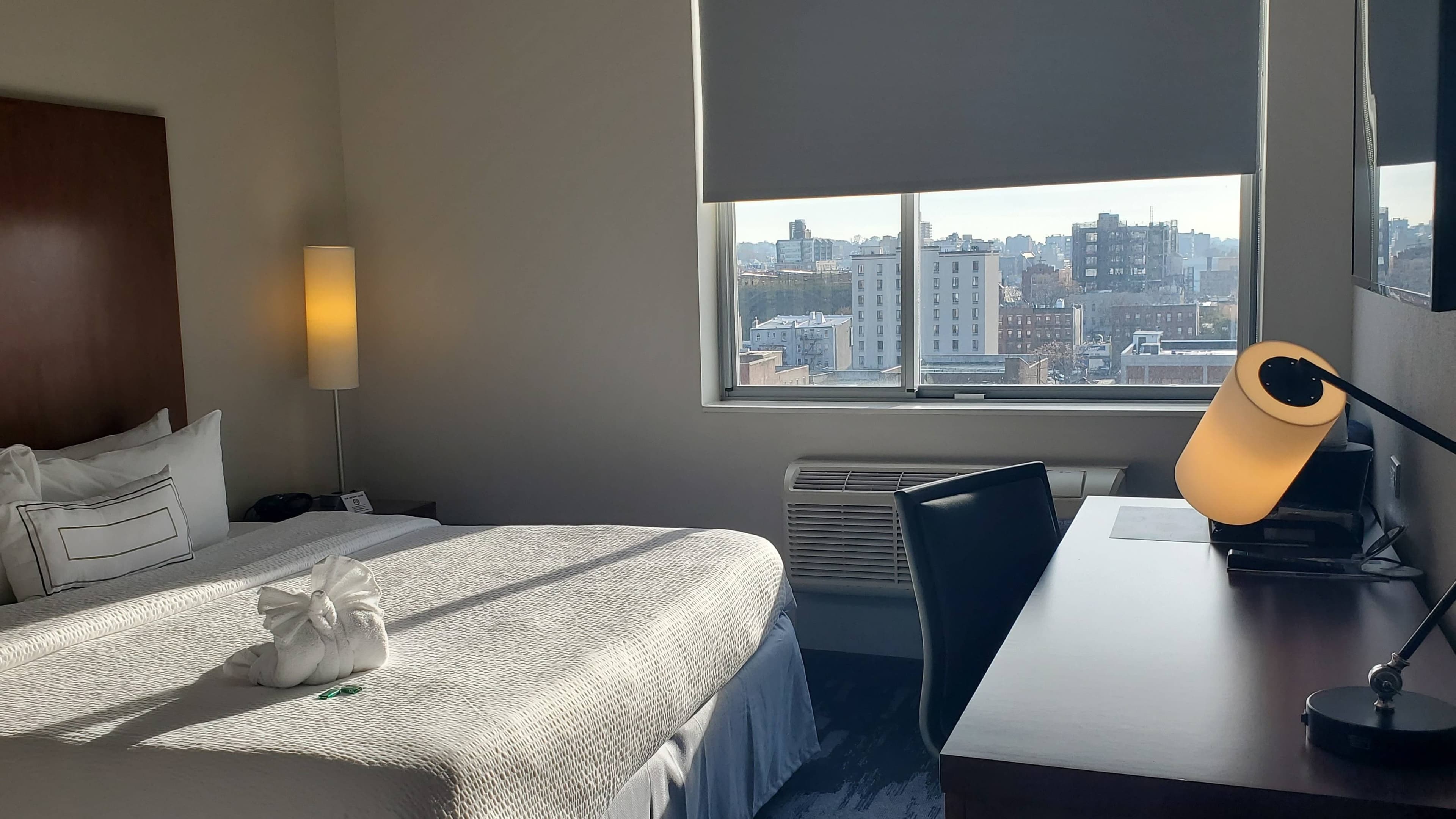 King Guest Room - Image 3