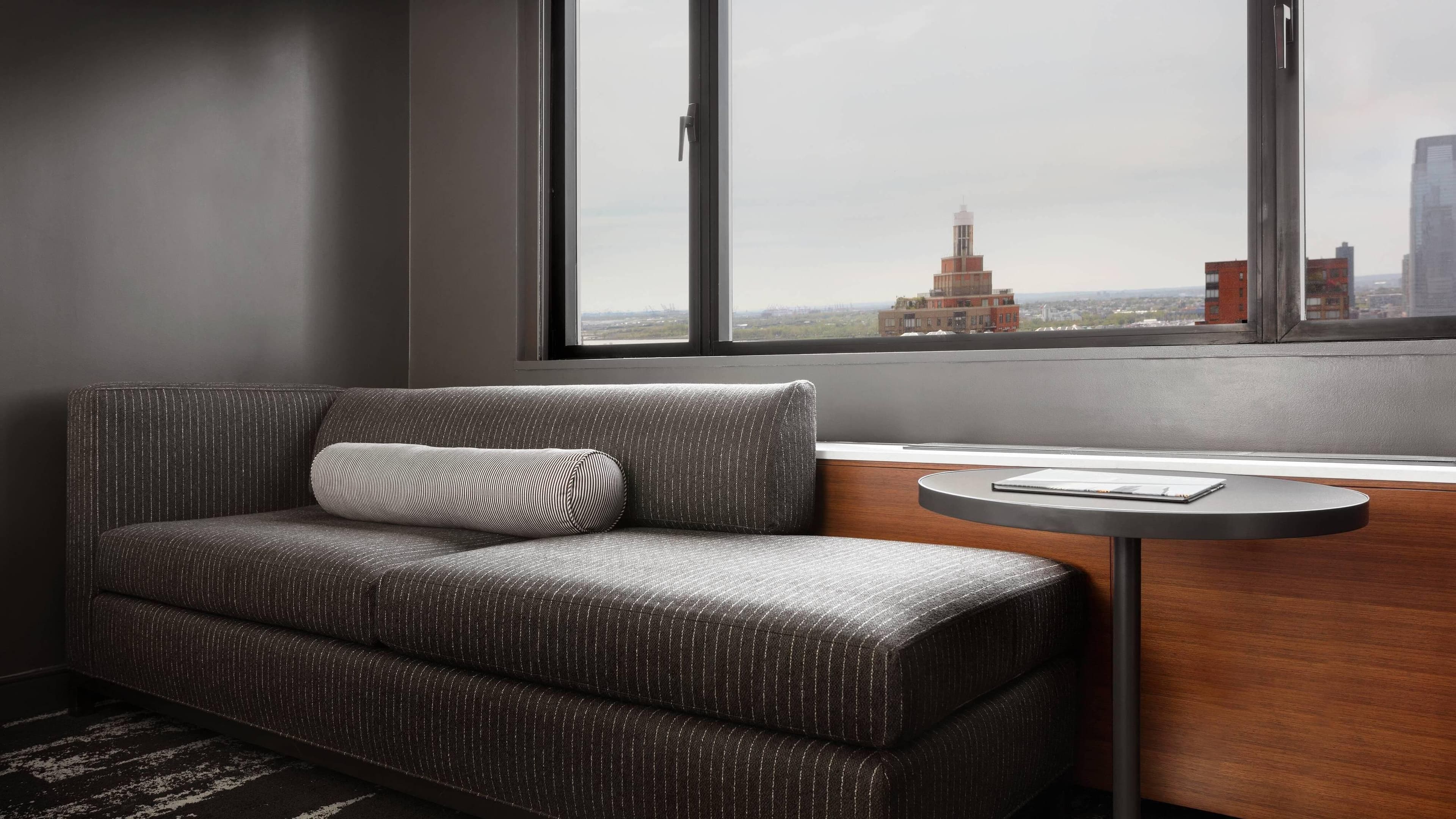 Deluxe Guest room - Image 2