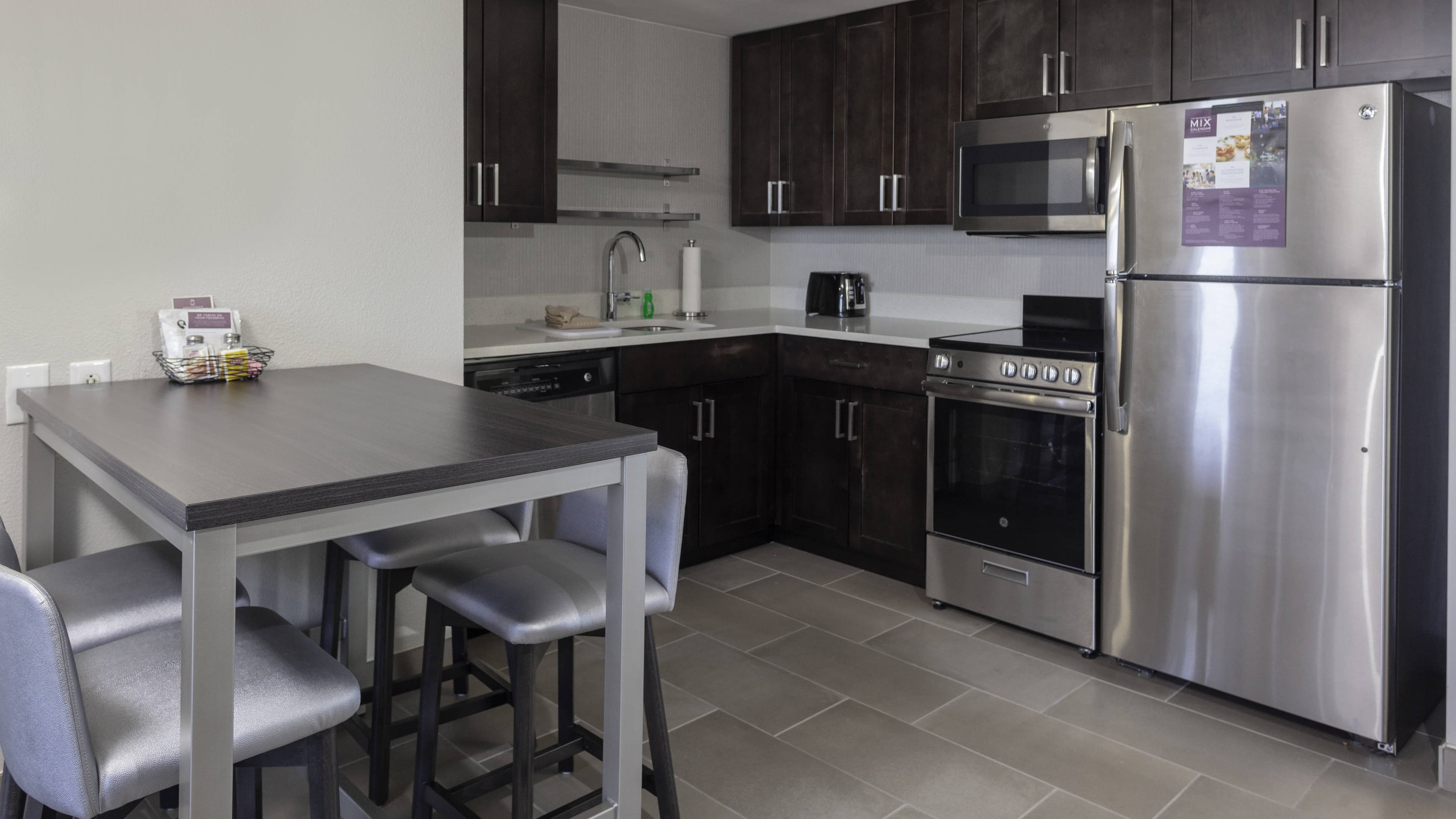 1 Bedroom Residential Suite - Image 5