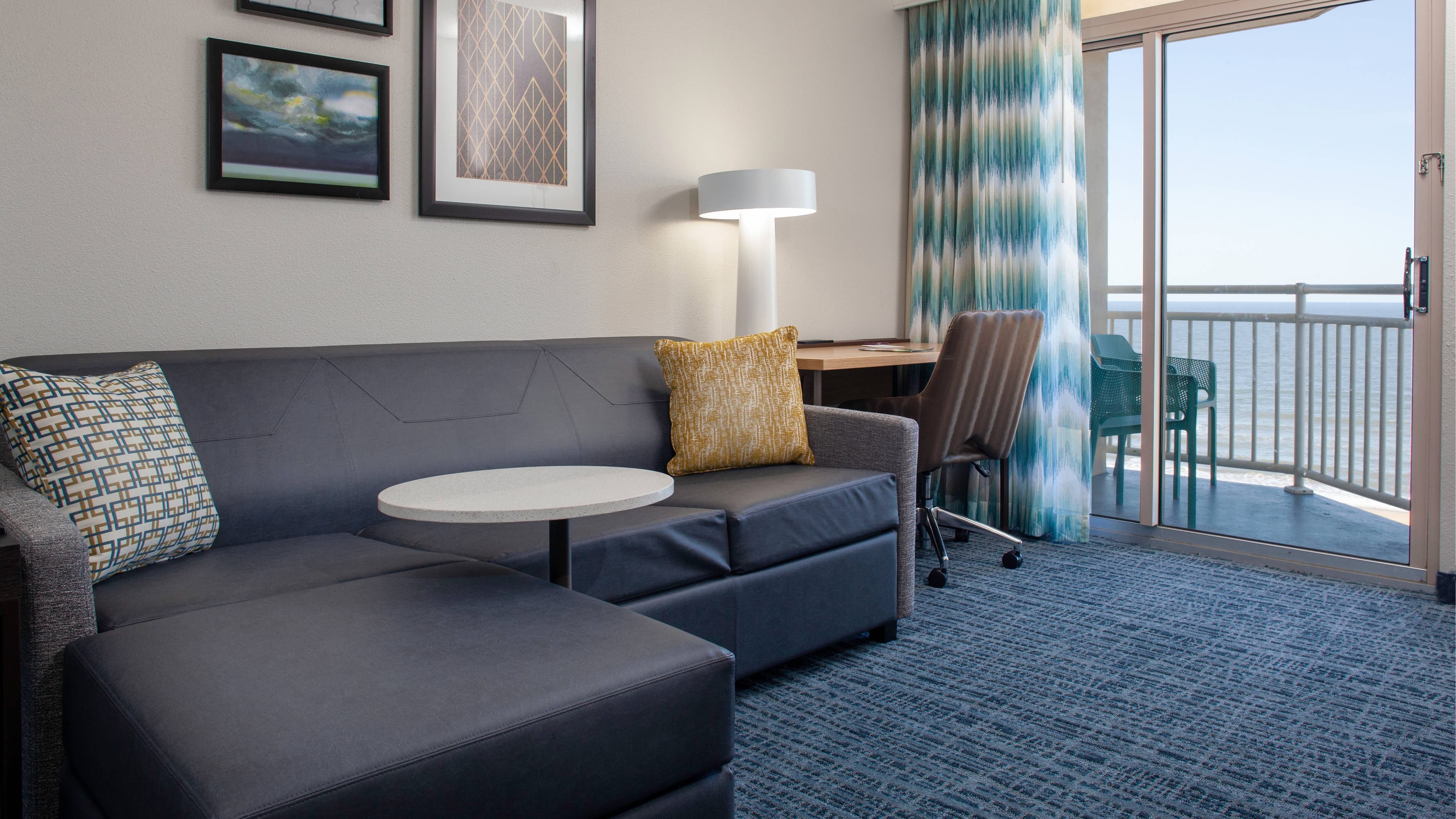 1 Bedroom Residential Suite - Image 4