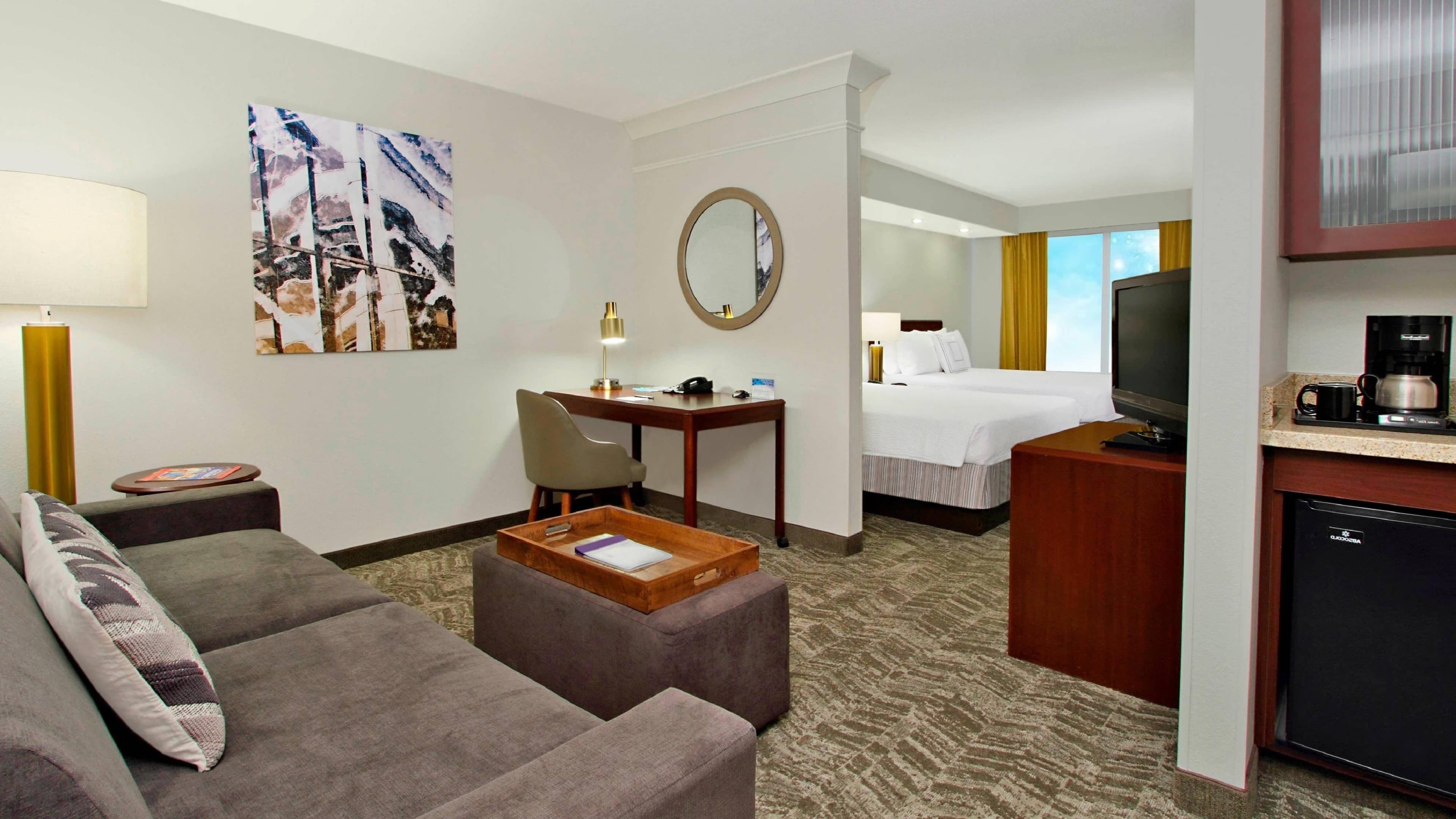 Studio Suite - Image 1