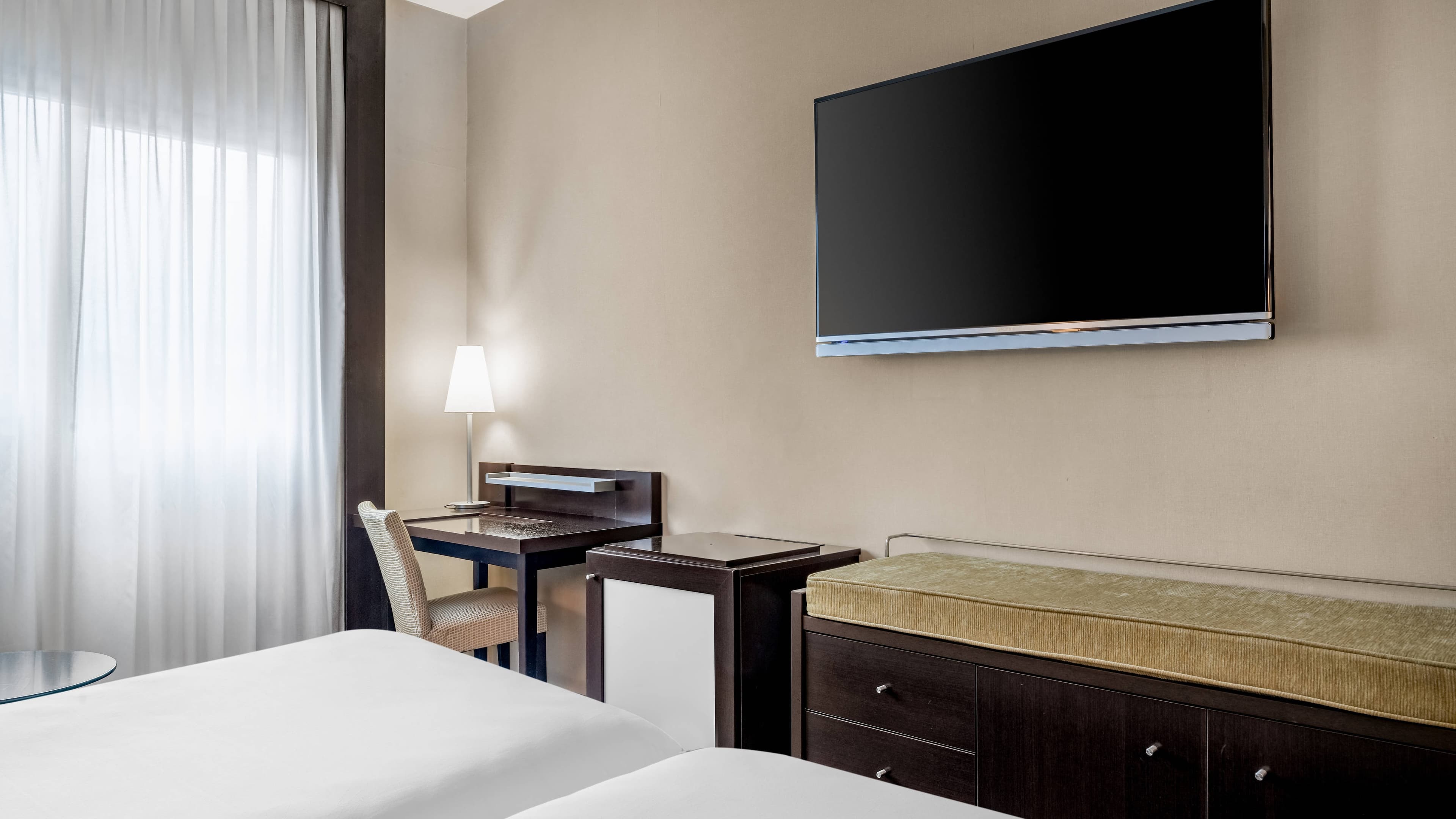 Standard Twin - Image 3