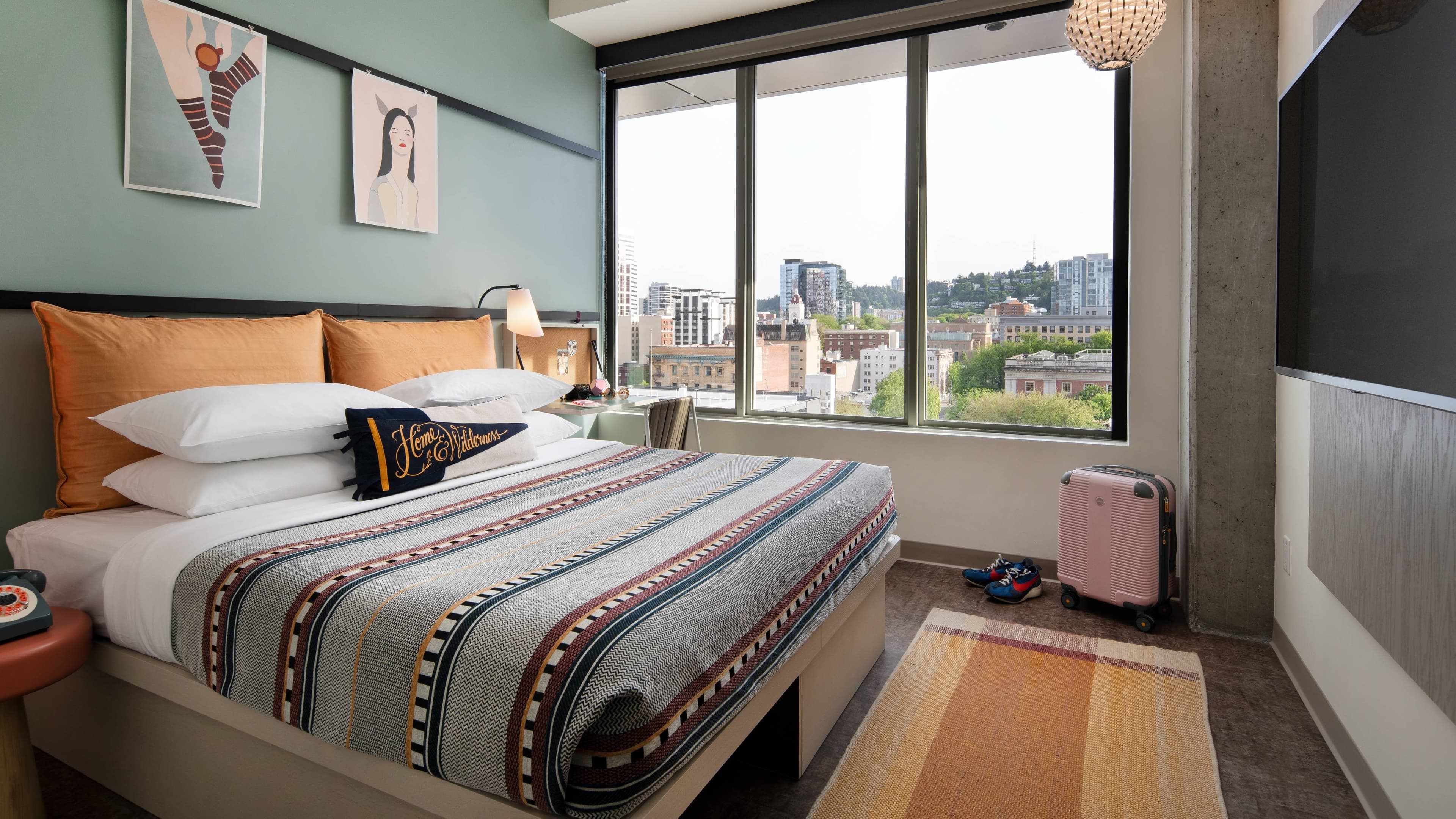 Cozy King - 184 sq. Feet - Image 1