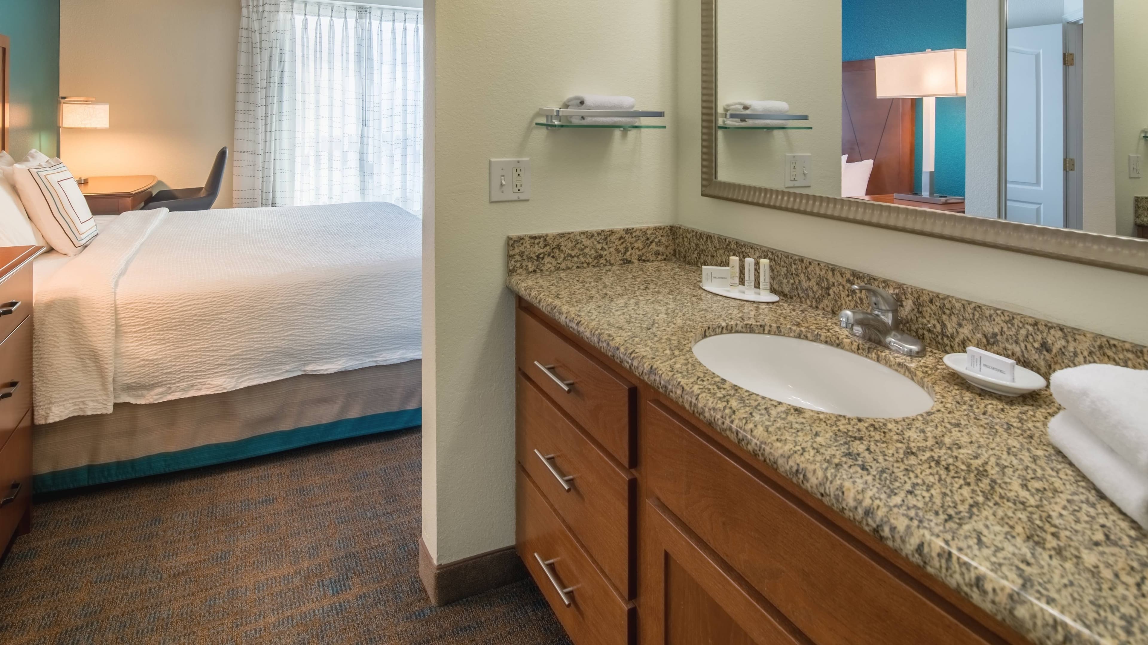 1 Bedroom Suite - Image 4