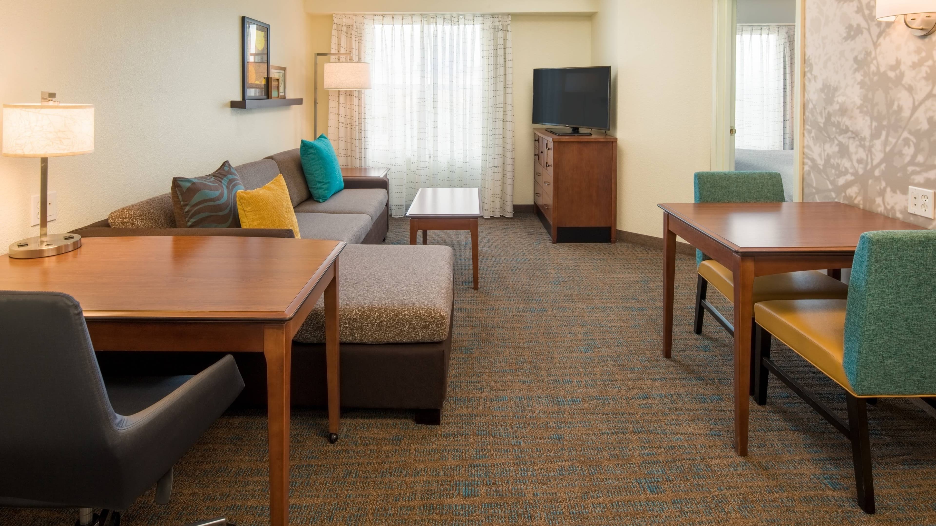 1 Bedroom Suite - Image 1