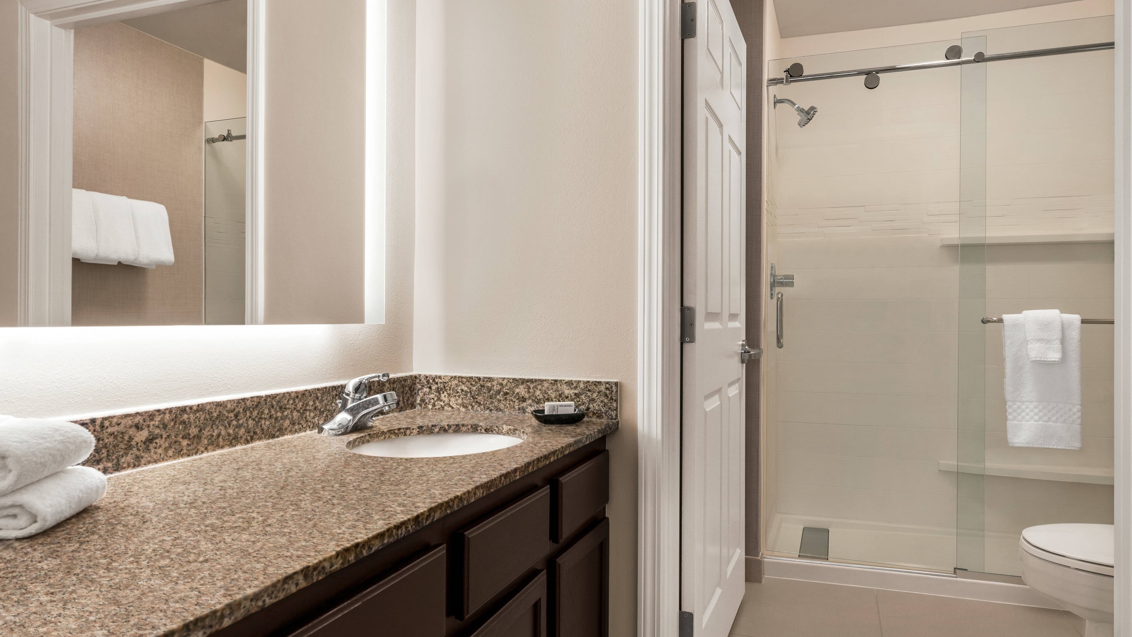 1 Bedroom Suite - Image 5