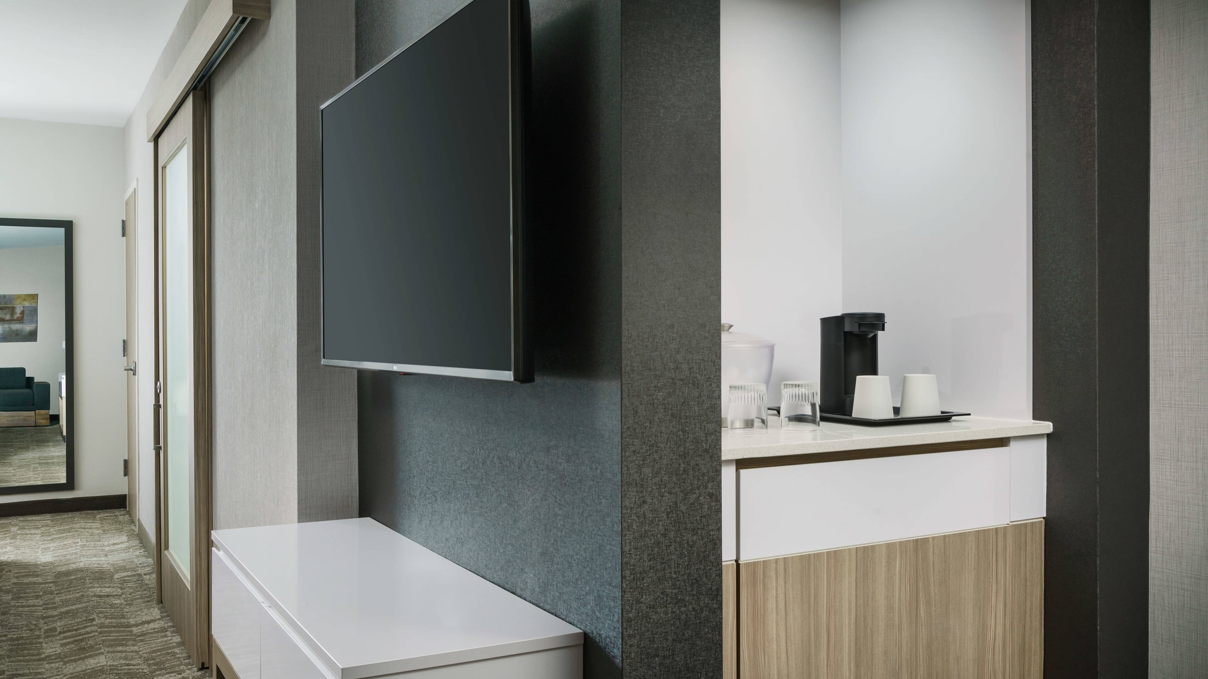 King Suite - Image 4