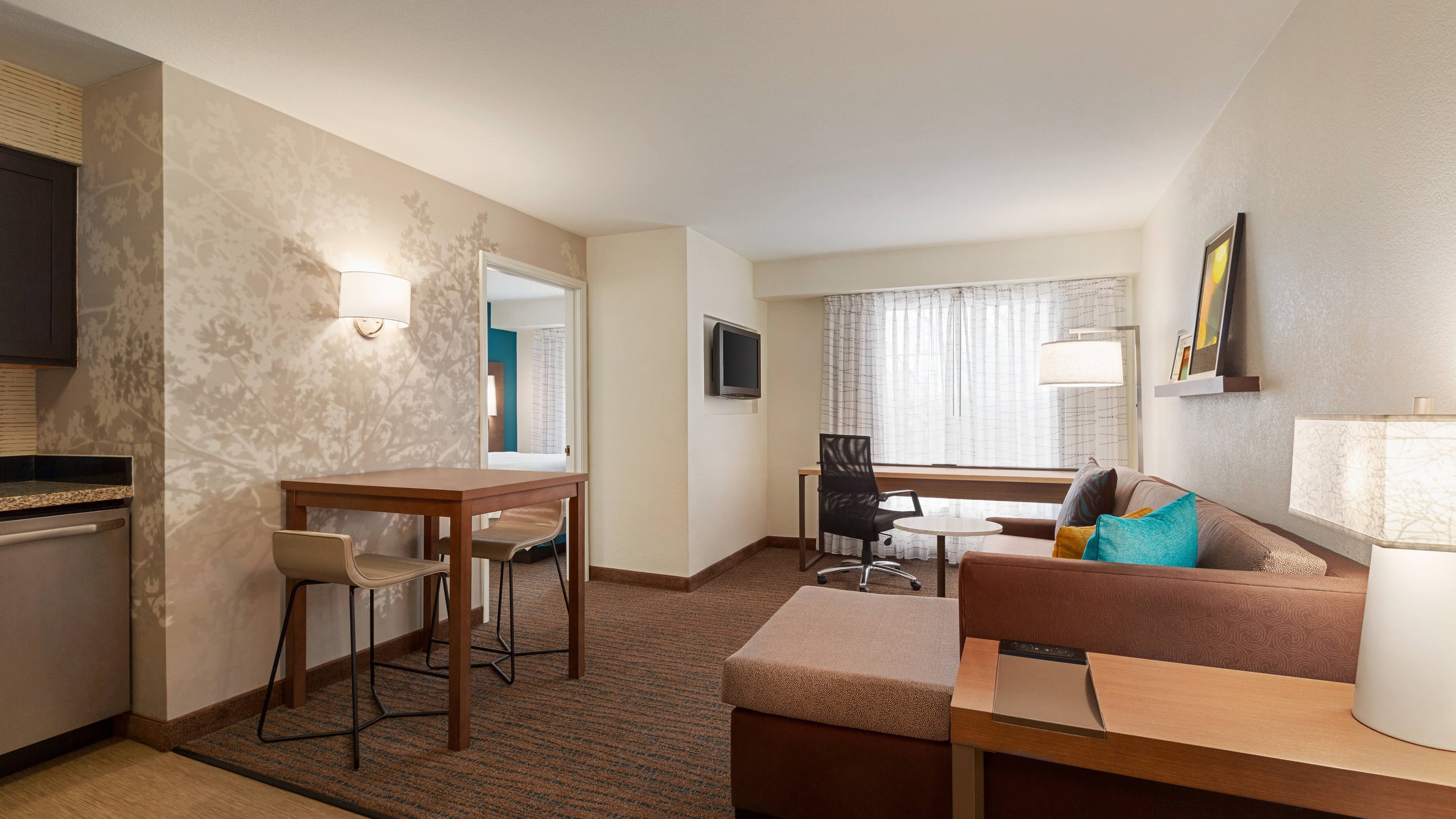 1 Bedroom Suite - Image 1