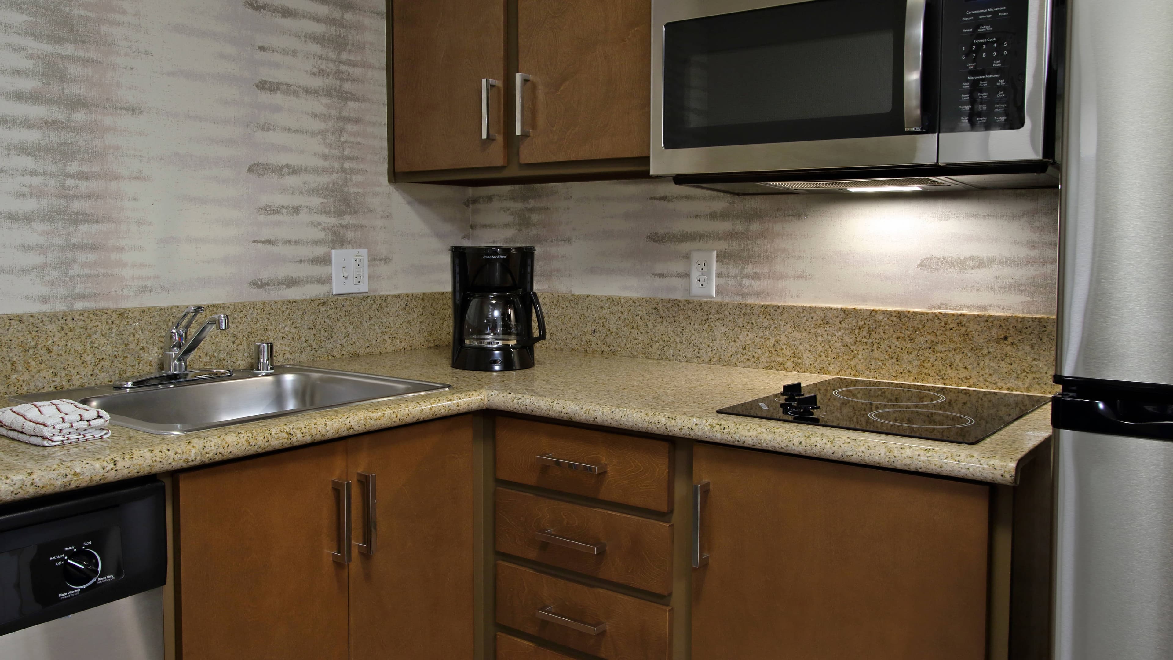 1 Bedroom Suite - Image 7