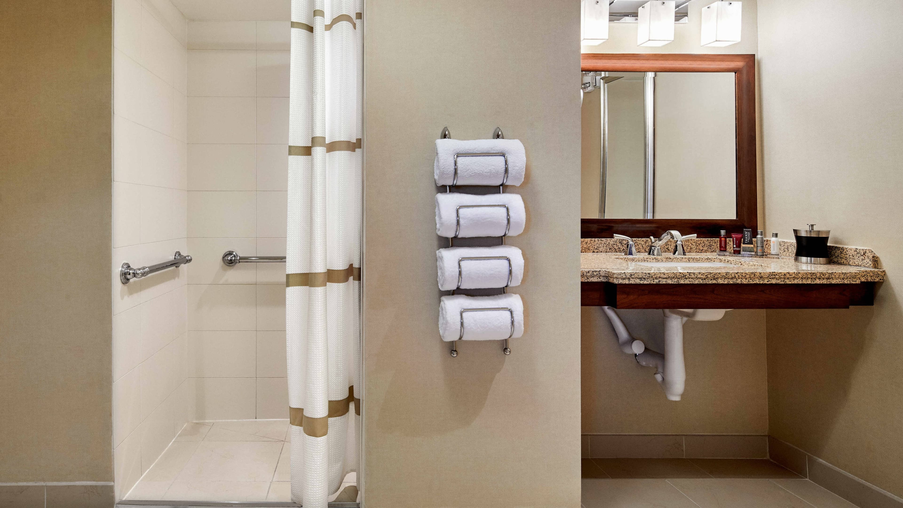 1 Bedroom Suite - Image 7