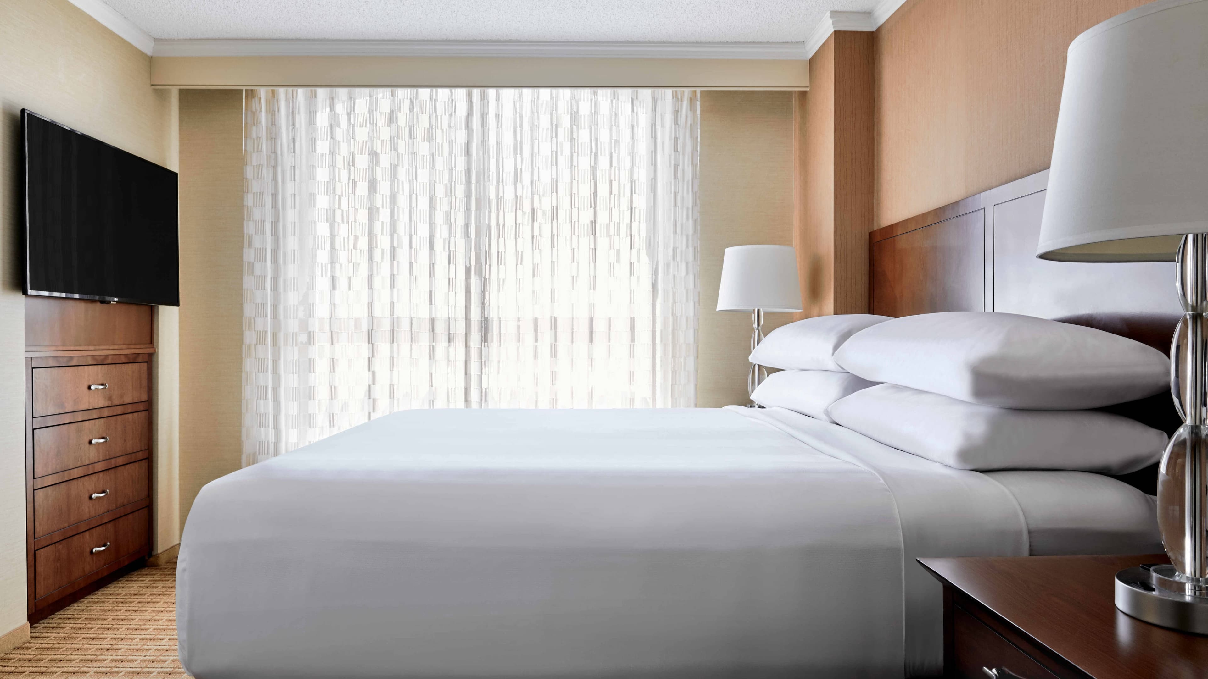 1 Bedroom Suite - Image 1