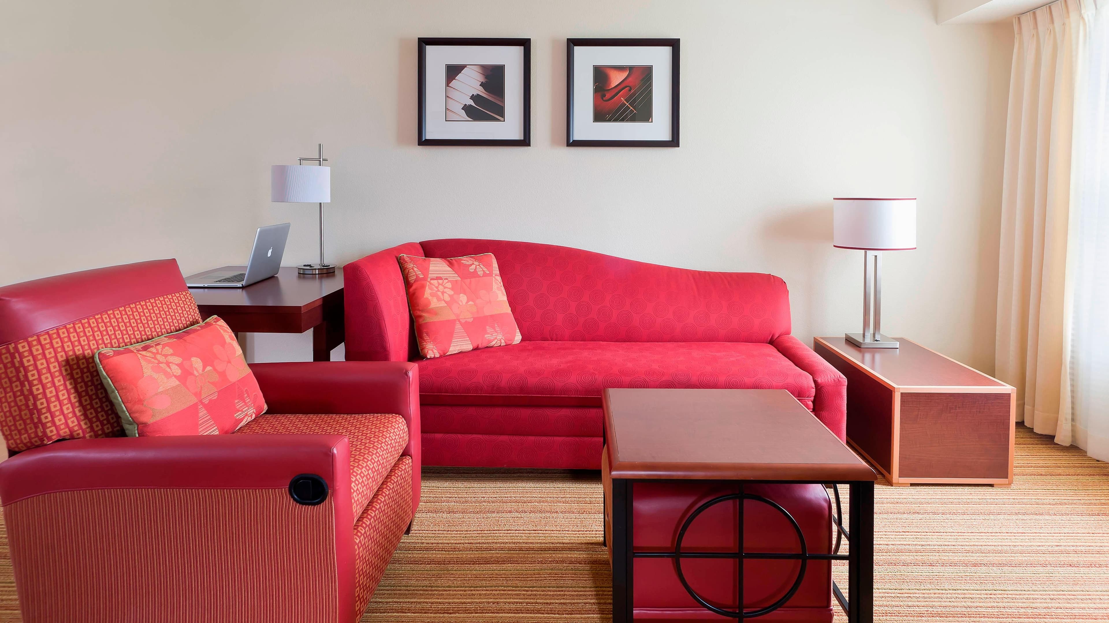 1 Bedroom Suite - Image 2