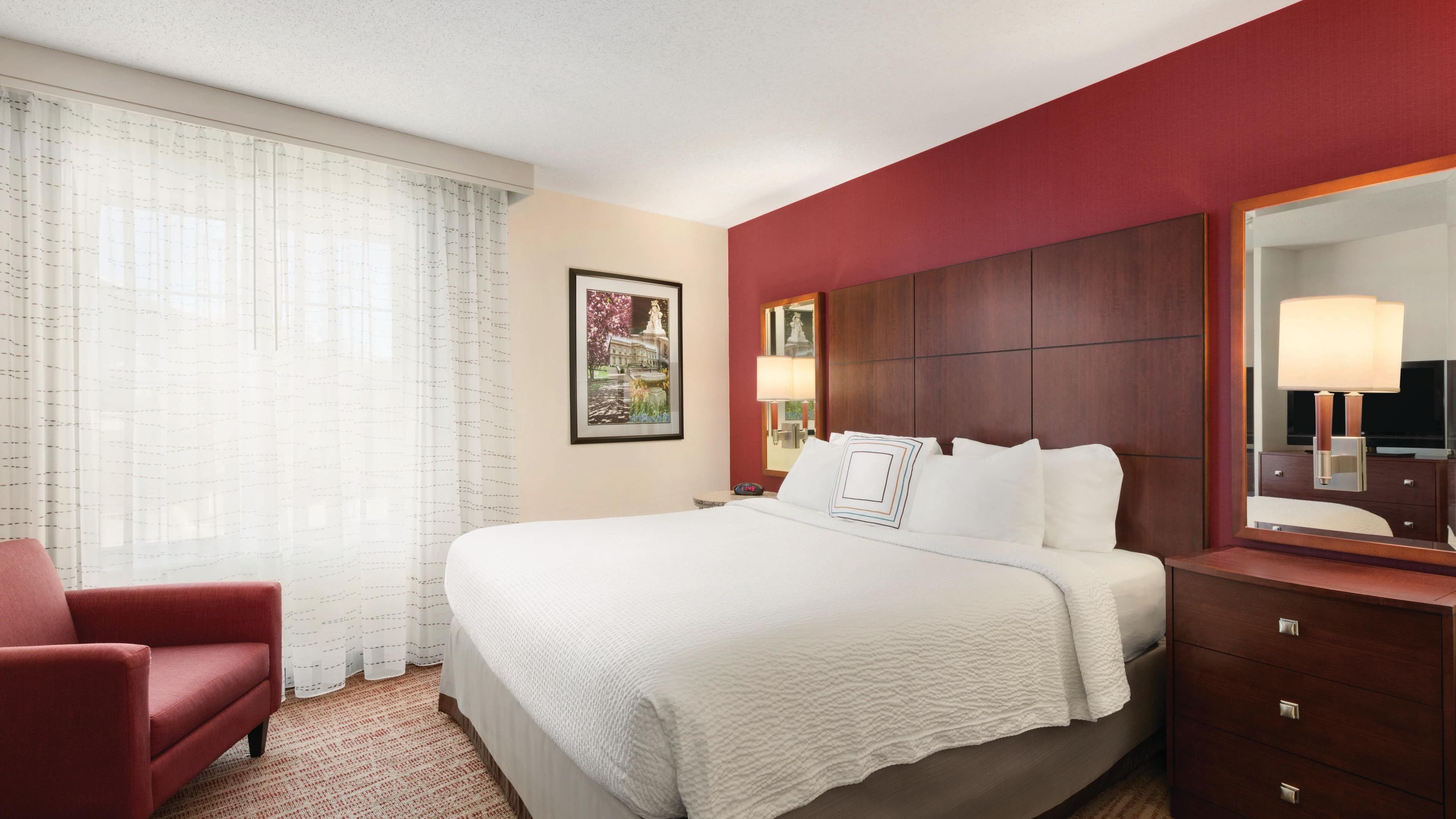 1 Bedroom Suite - Image 2