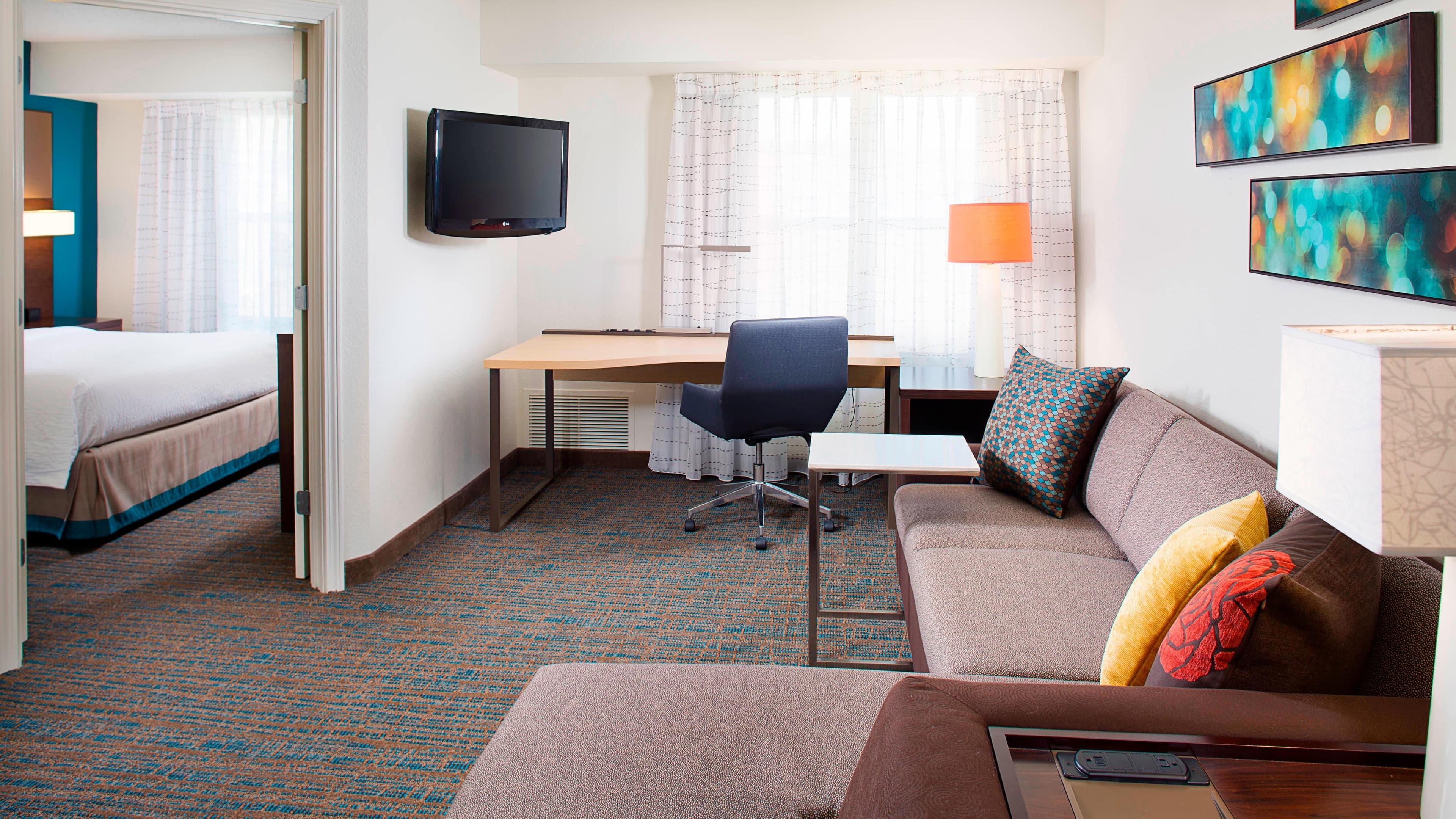 1 Bedroom Suite - Image 2