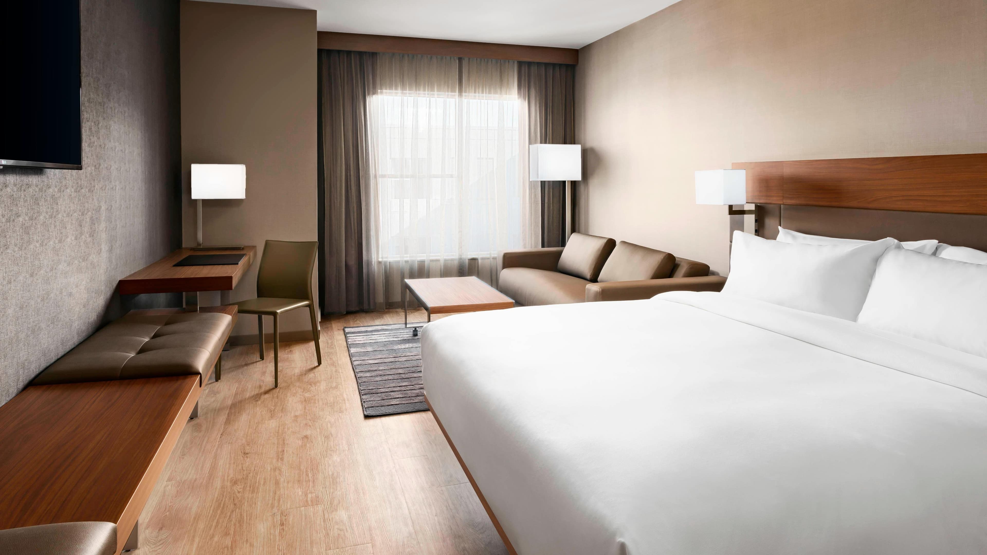 King Guest Room - Image 2