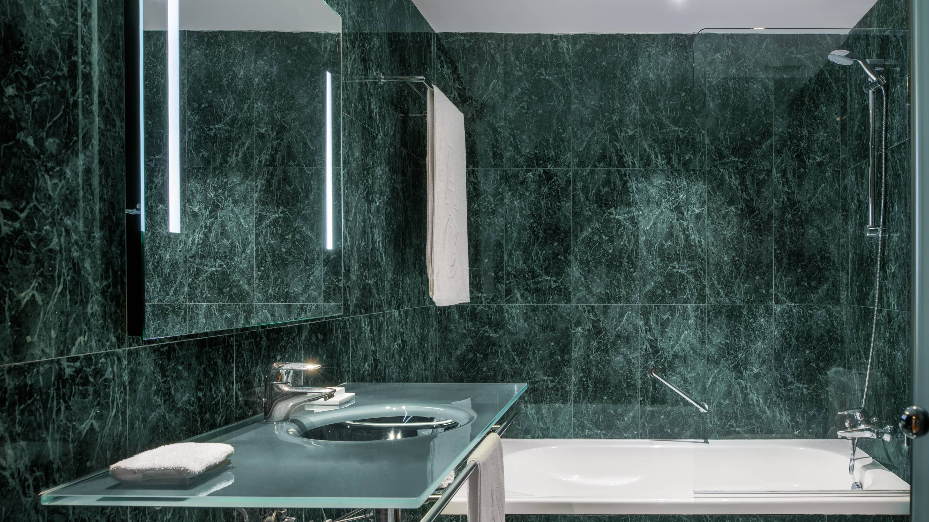 Standard Twin - Image 4