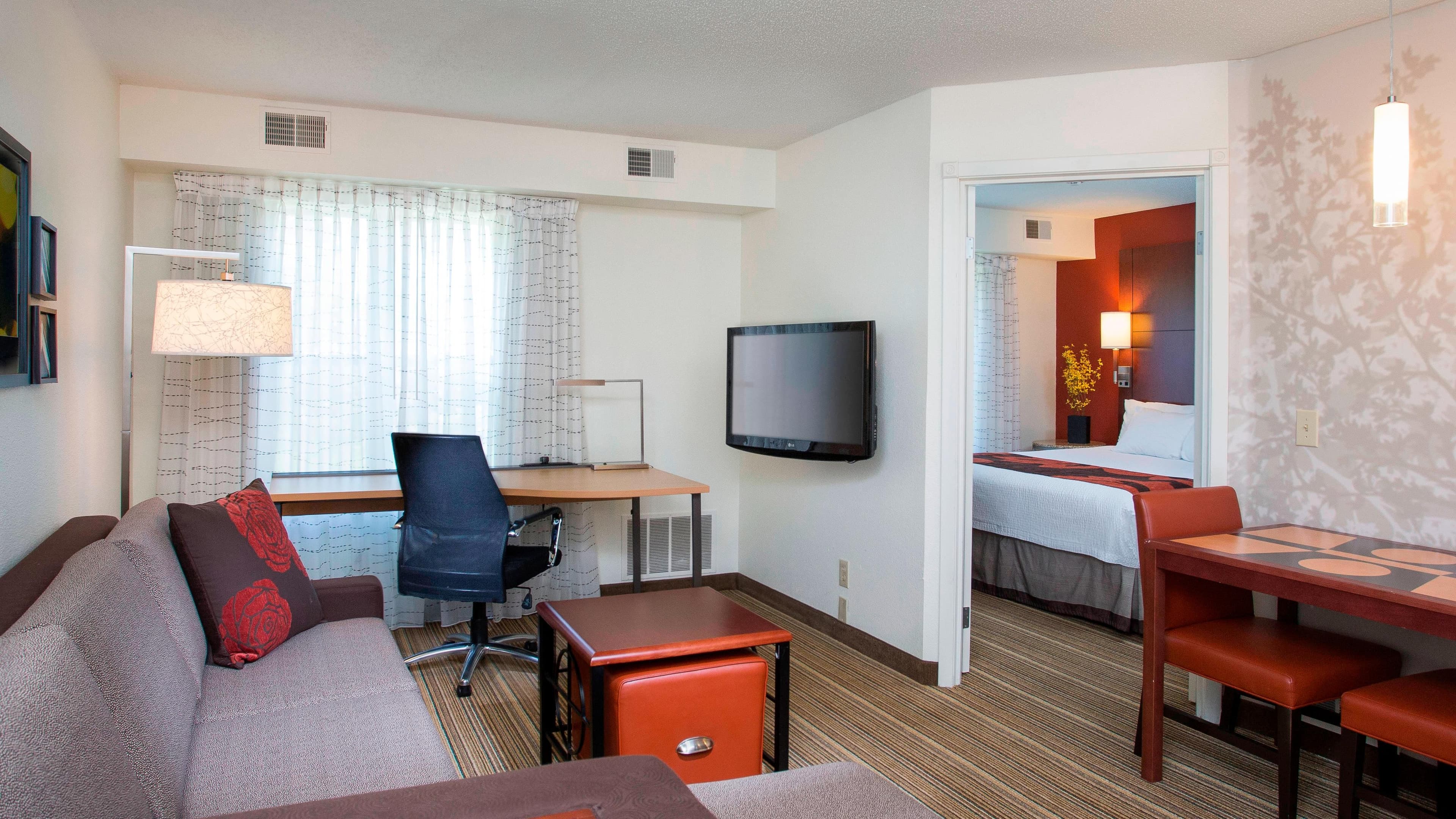 1 Bedroom Suite - Image 1