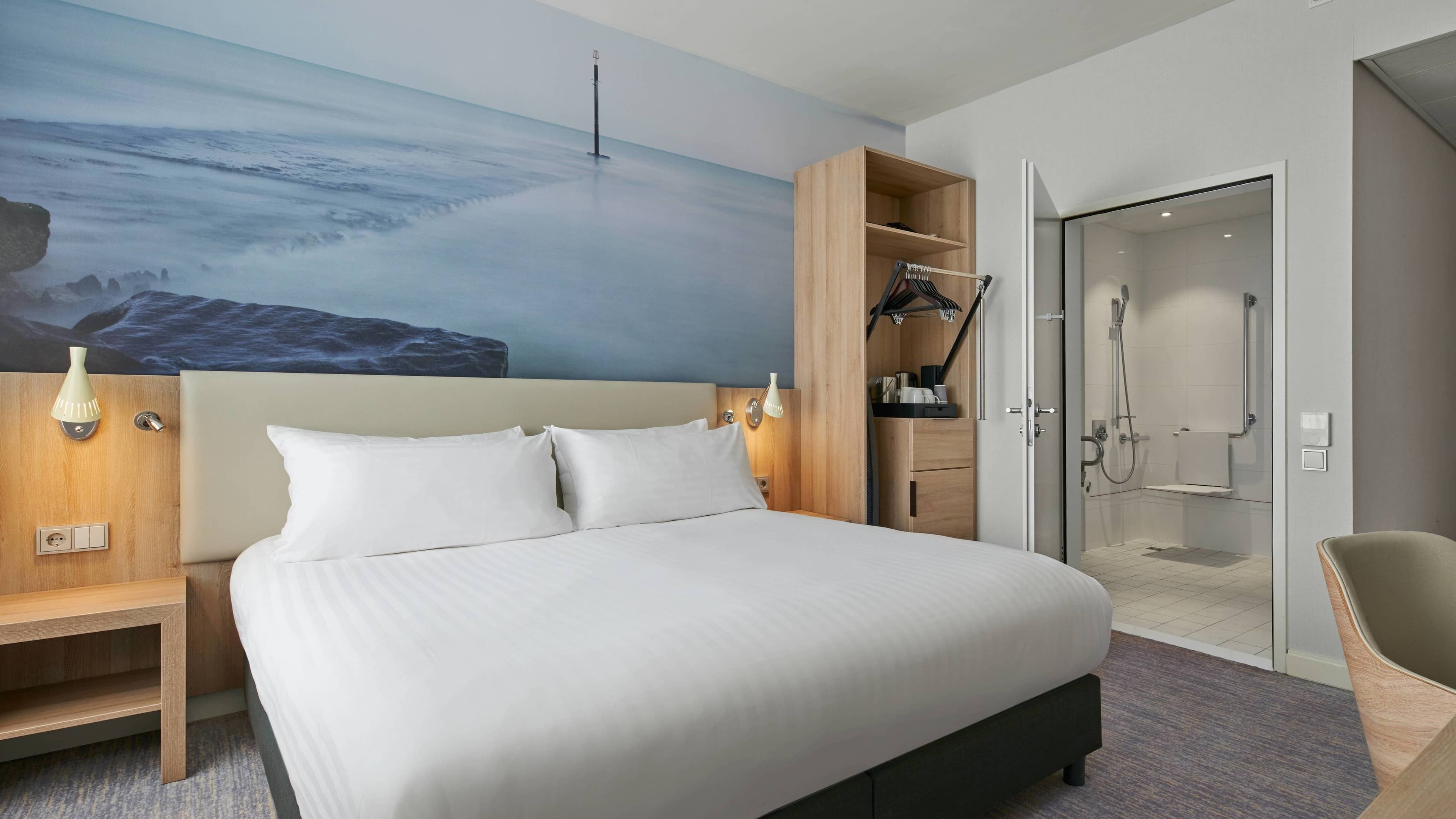 Deluxe Guest room - Image 2